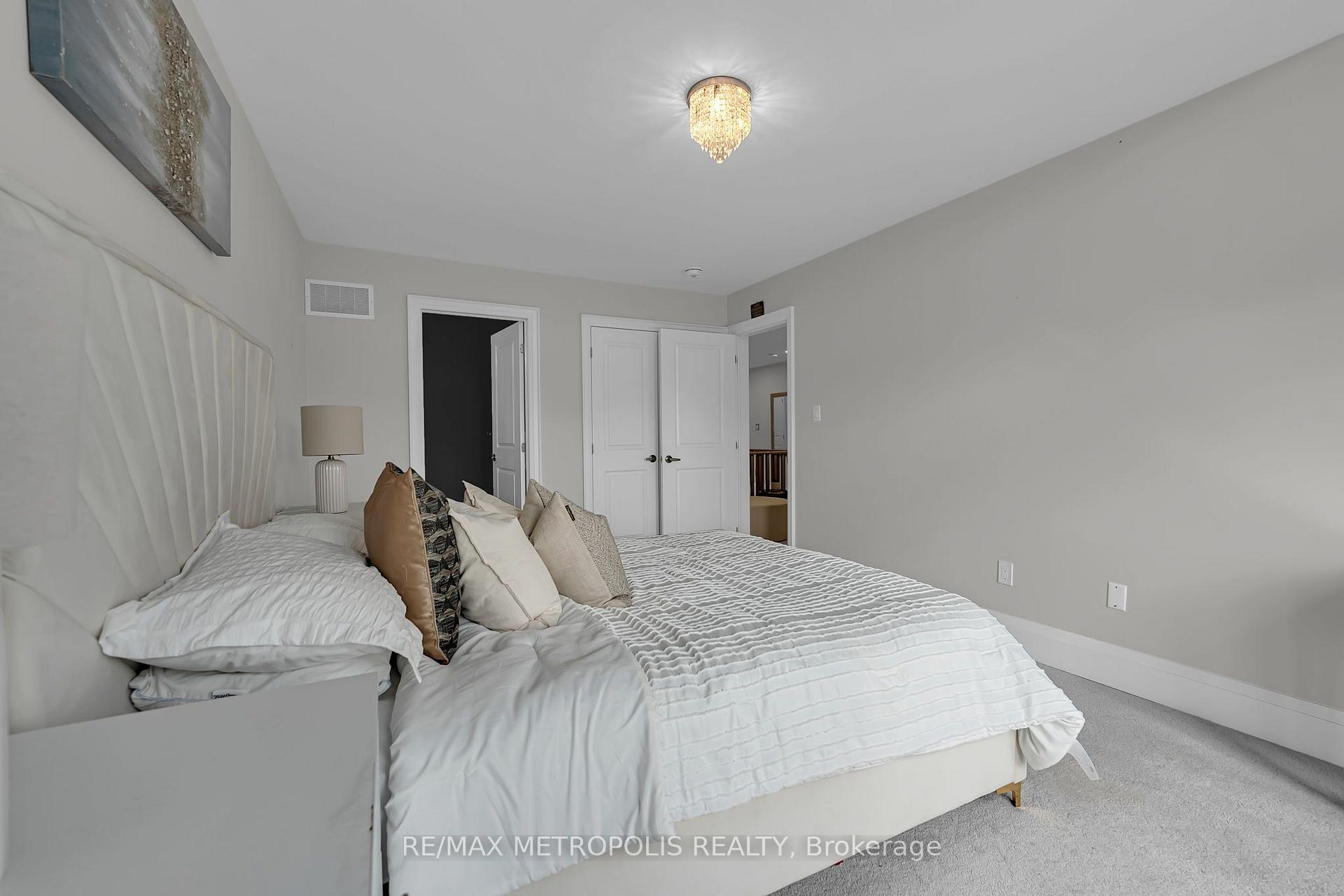 Photo 33 of 783 Green Street, Innisfil, Lefroy — HOMEH