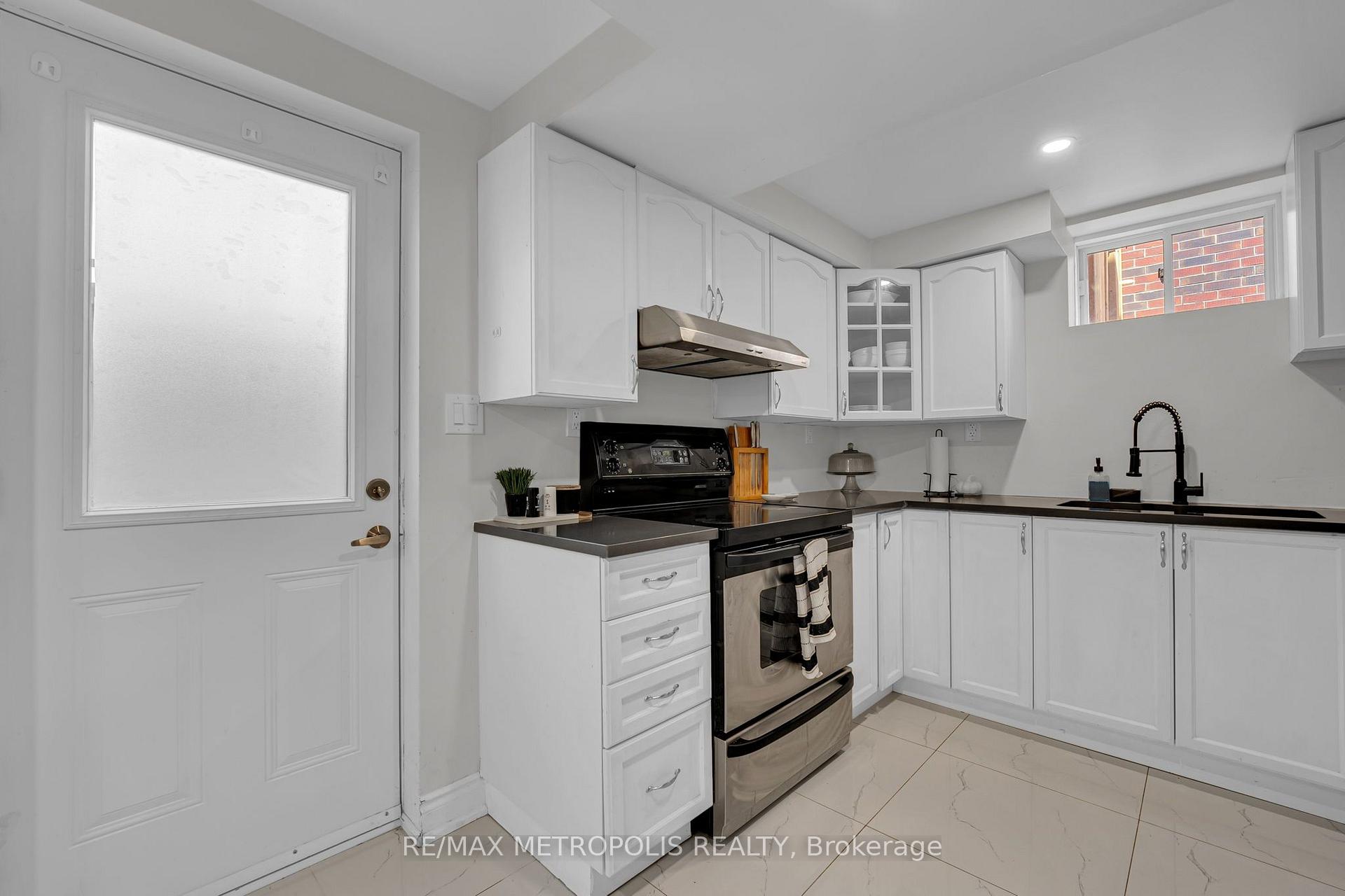 Photo 41 of 783 Green Street, Innisfil, Lefroy — HOMEH