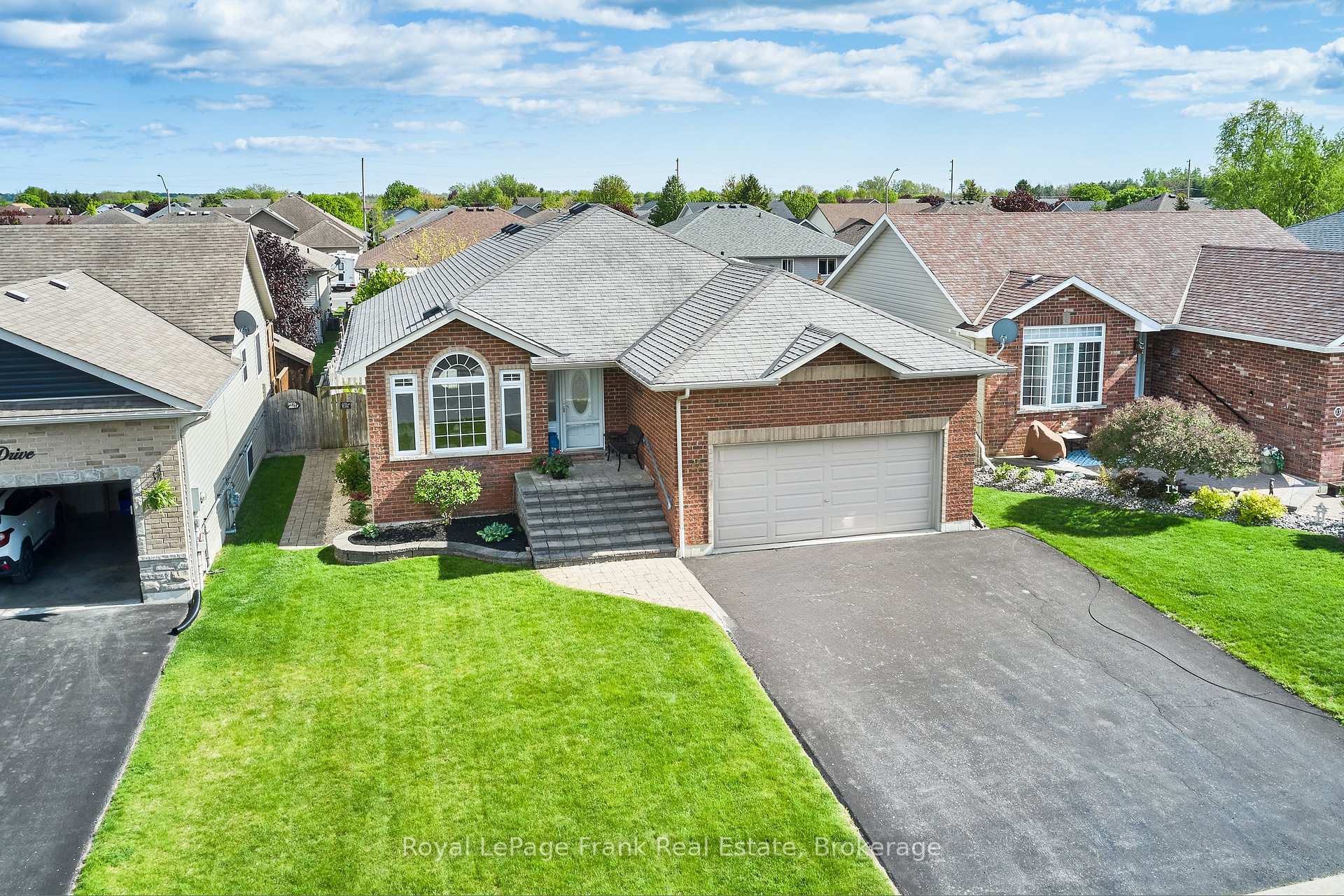 Photo of 11 Fox Den Drive