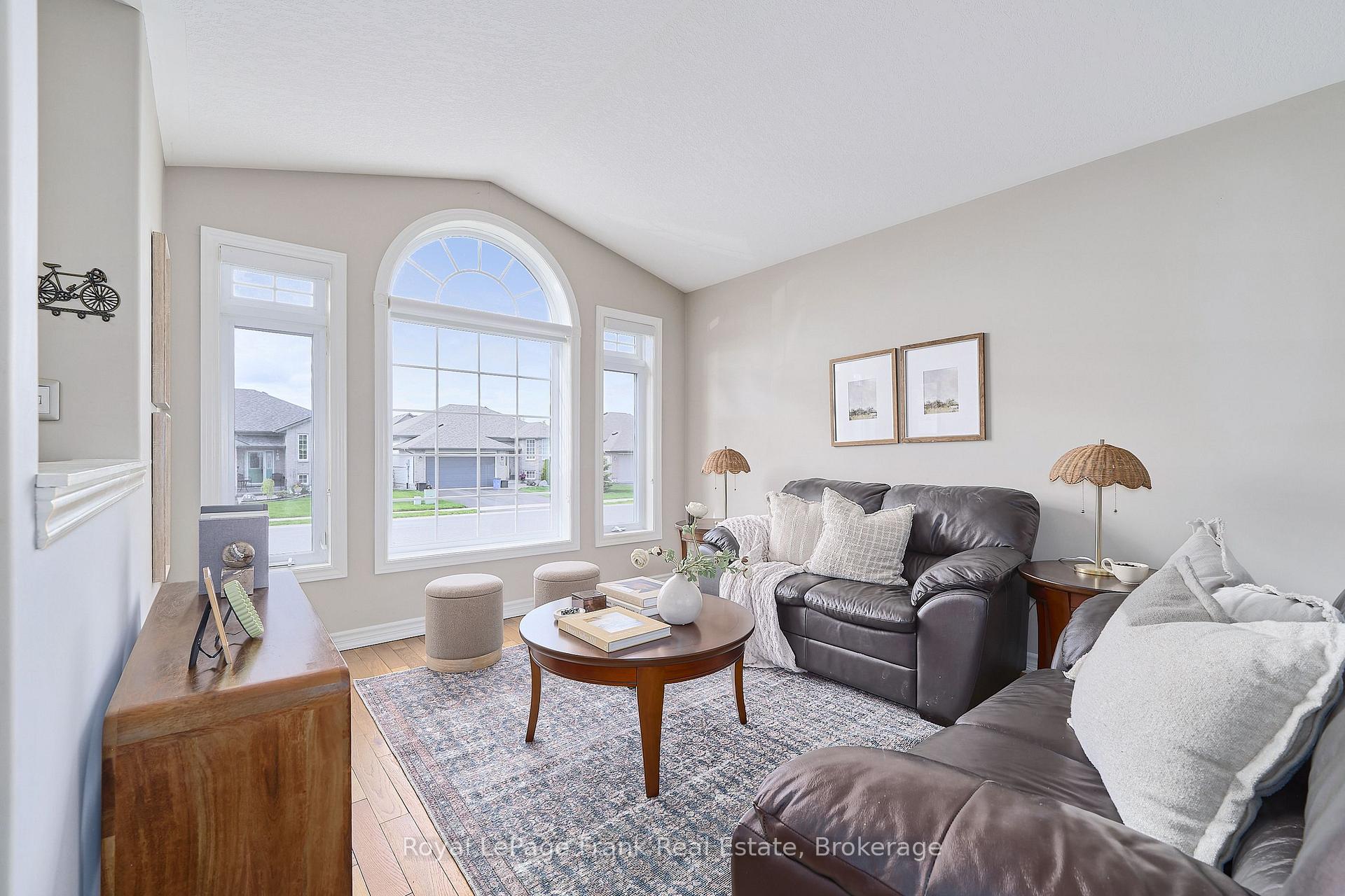 Photo 3 of 11 Fox Den Drive, Brighton — HOMEH