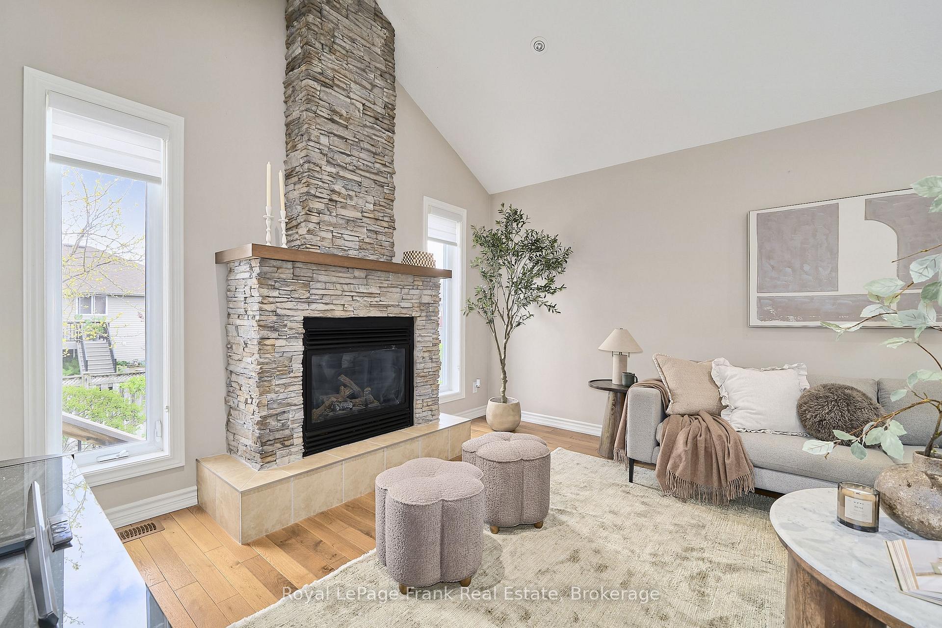 Photo 17 of 11 Fox Den Drive, Brighton — HOMEH
