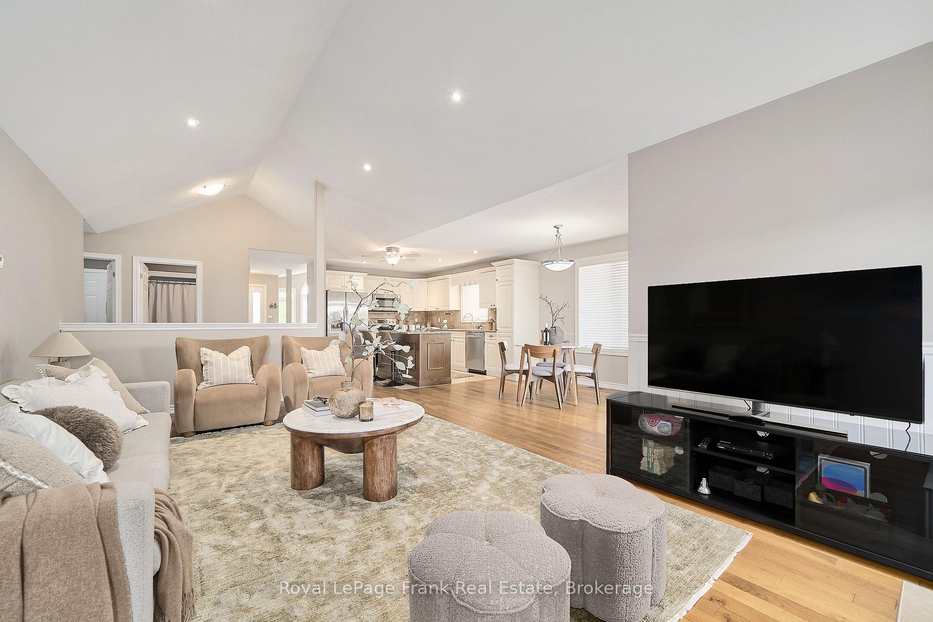 Photo 20 of 11 Fox Den Drive, Brighton — HOMEH