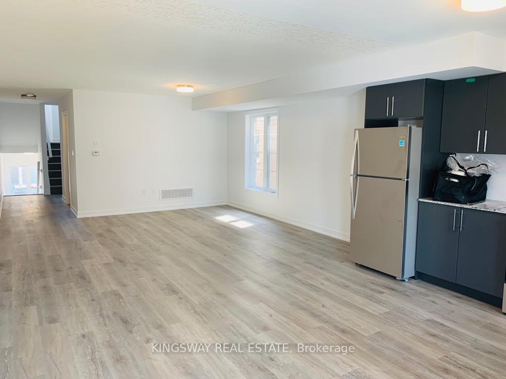 Photo 8 of Unit 31, 205 West Oak Trail, Kitchener, Rosenburg — HOMEH