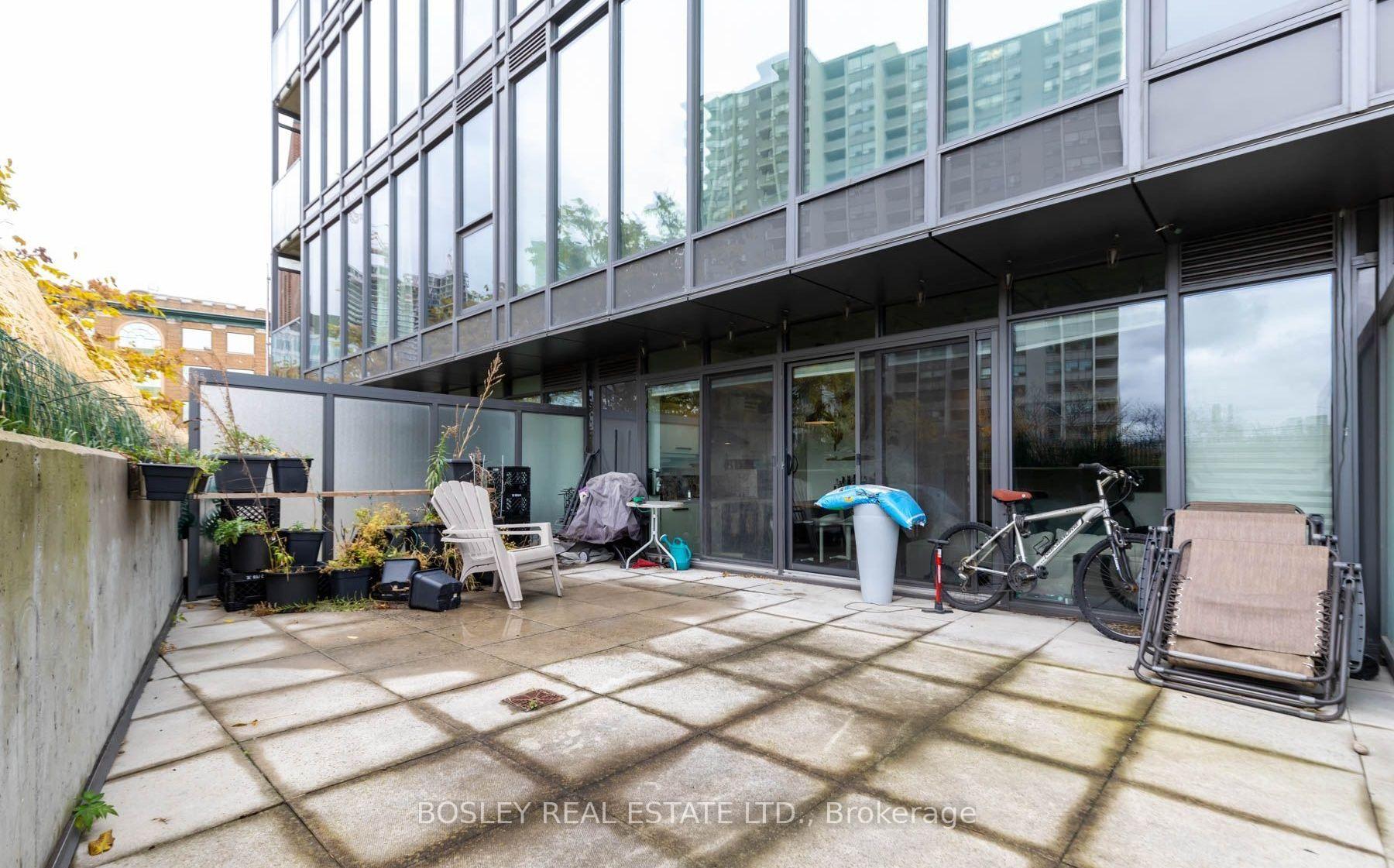 Photo 6 of Unit 503, 15 Beverley Street, Toronto, Kensington-Chinatown — HOMEH