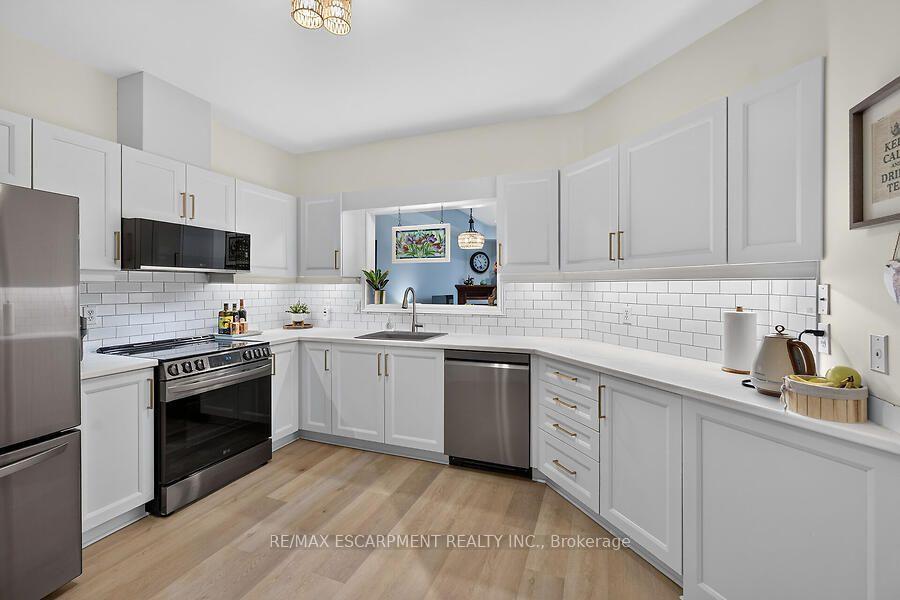 Photo 11 of Unit 43, 34 Southbrook Drive, Hamilton, Binbrook — HOMEH