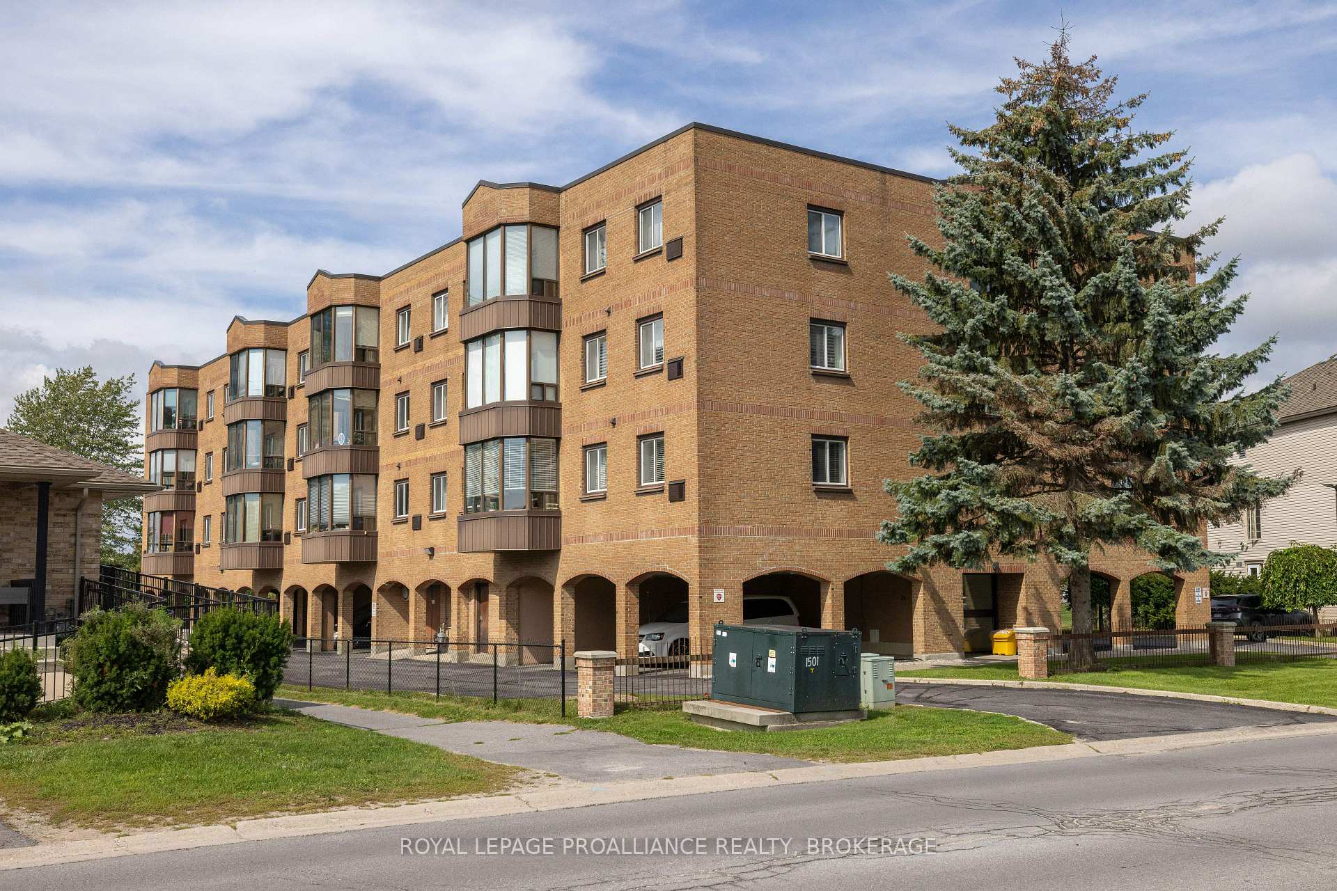 Photo of Unit 301, 649 Davis Drive