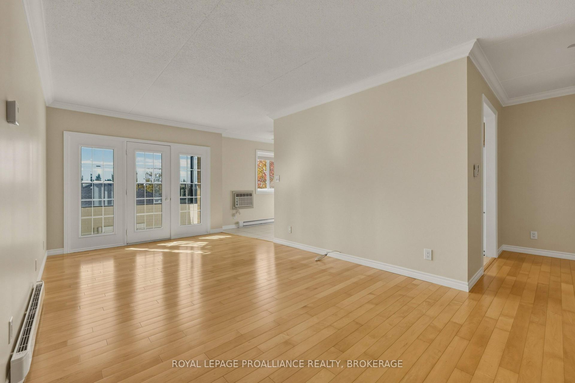 Photo 5 of Unit 301, 649 Davis Drive, Kingston, East Gardiners Rd — HOMEH