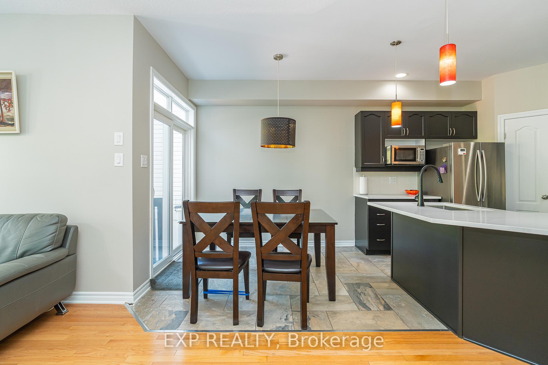 Photo 10 of 441 Foxhall Way, Ottawa, Kanata - Bridlewood — HOMEH