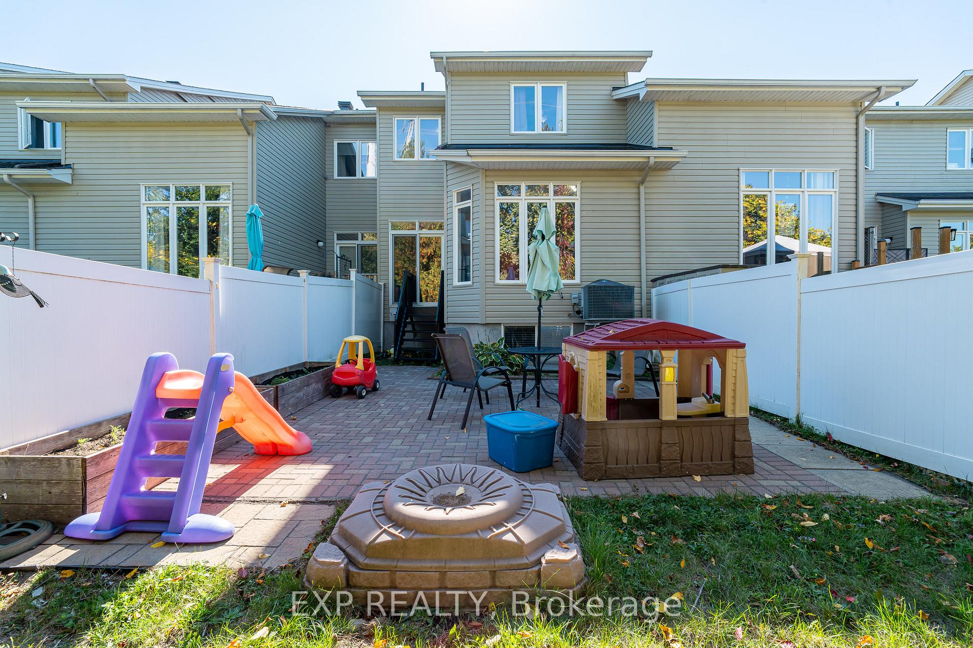 Photo 25 of 441 Foxhall Way, Ottawa, Kanata - Bridlewood — HOMEH