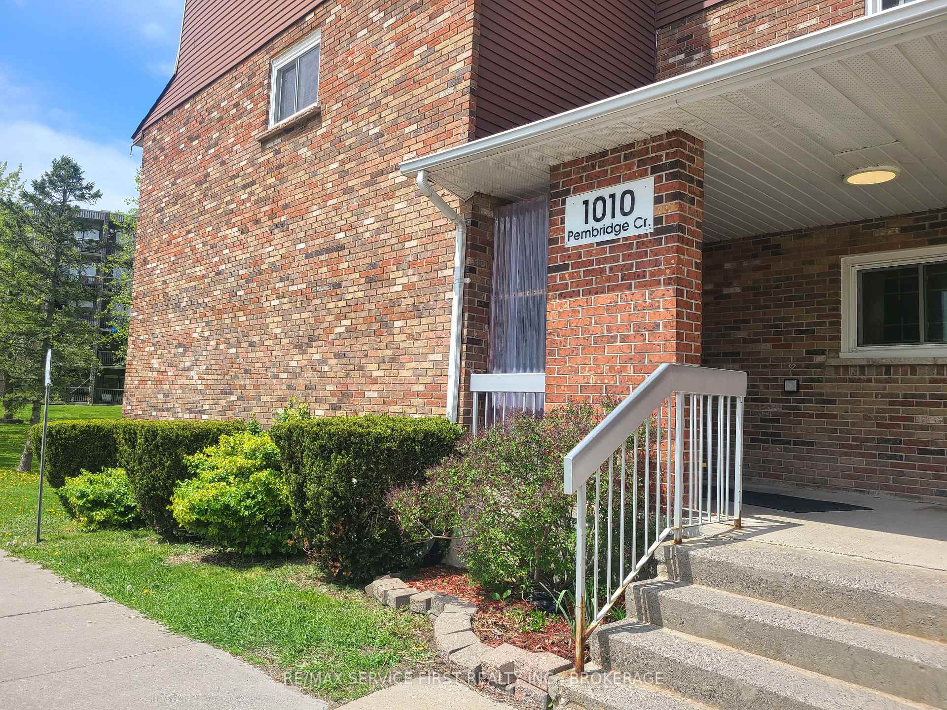 Photo 2 of Unit 103, 1010 Pembridge Crescent, Kingston, North of Taylor-Kidd Blvd — HOMEH
