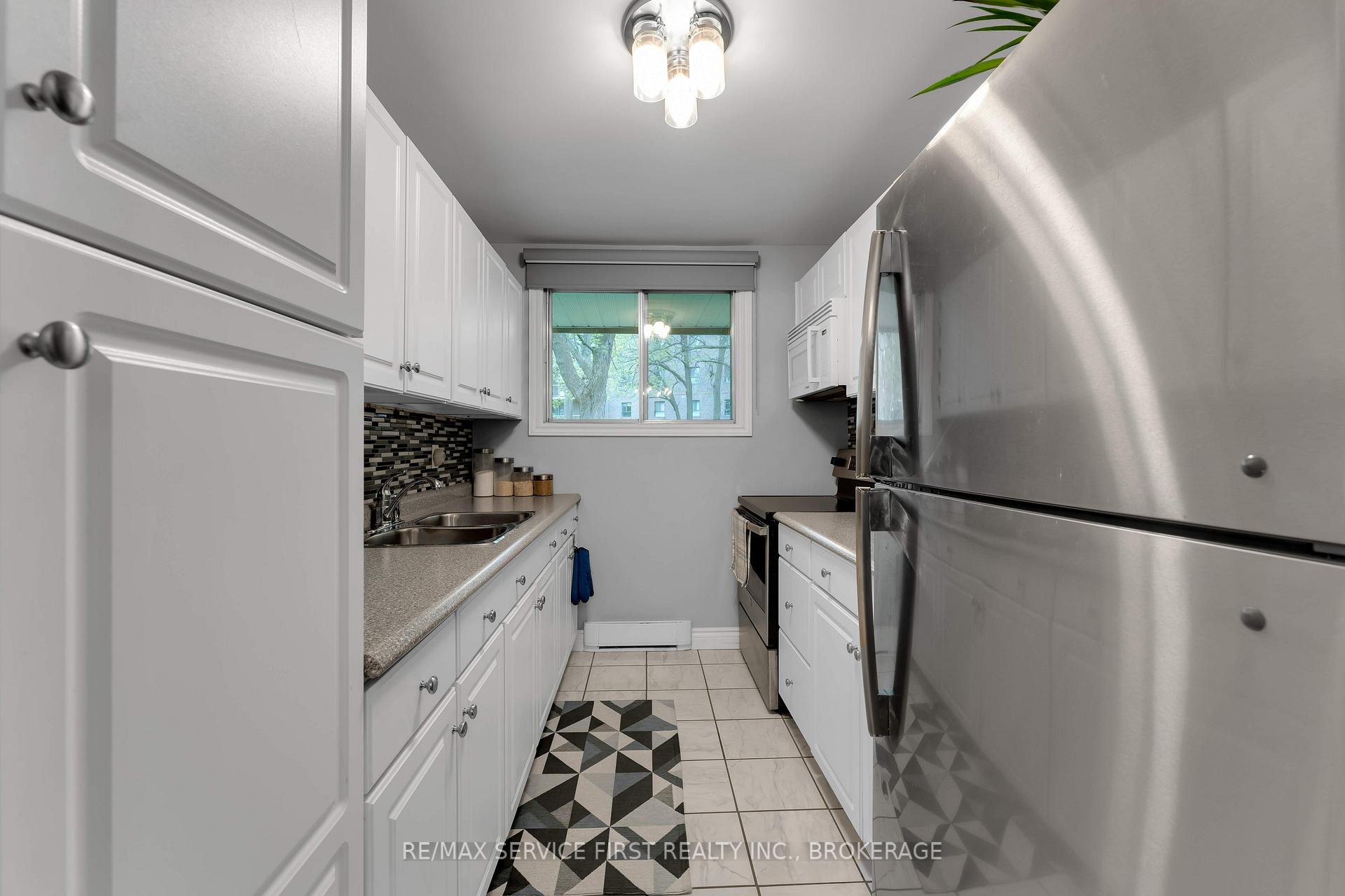 Photo 11 of Unit 103, 1010 Pembridge Crescent, Kingston, North of Taylor-Kidd Blvd — HOMEH