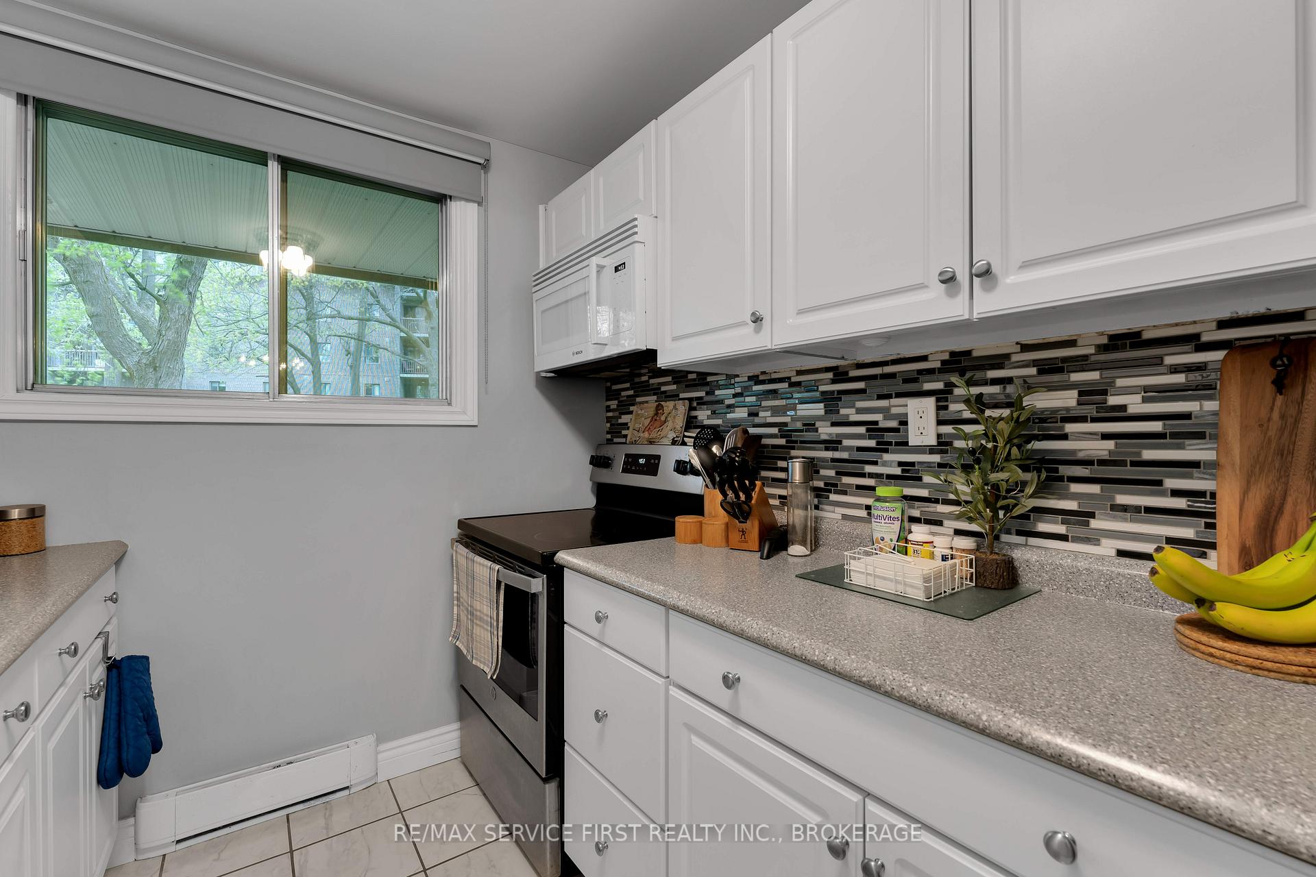 Photo 13 of Unit 103, 1010 Pembridge Crescent, Kingston, North of Taylor-Kidd Blvd — HOMEH