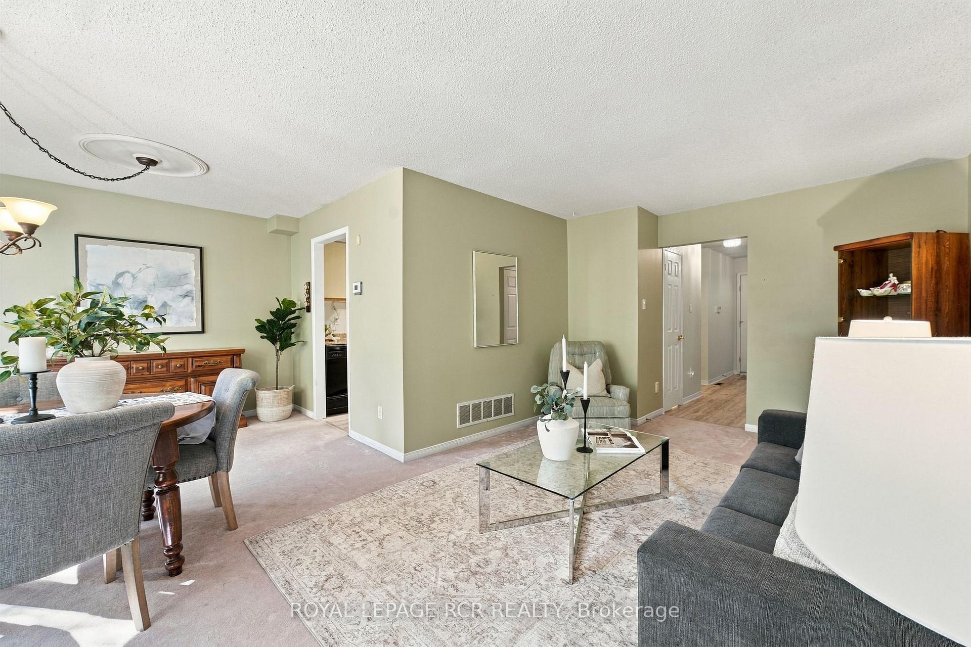Photo 5 of 707 Caradonna Crescent, Newmarket, Armitage — HOMEH