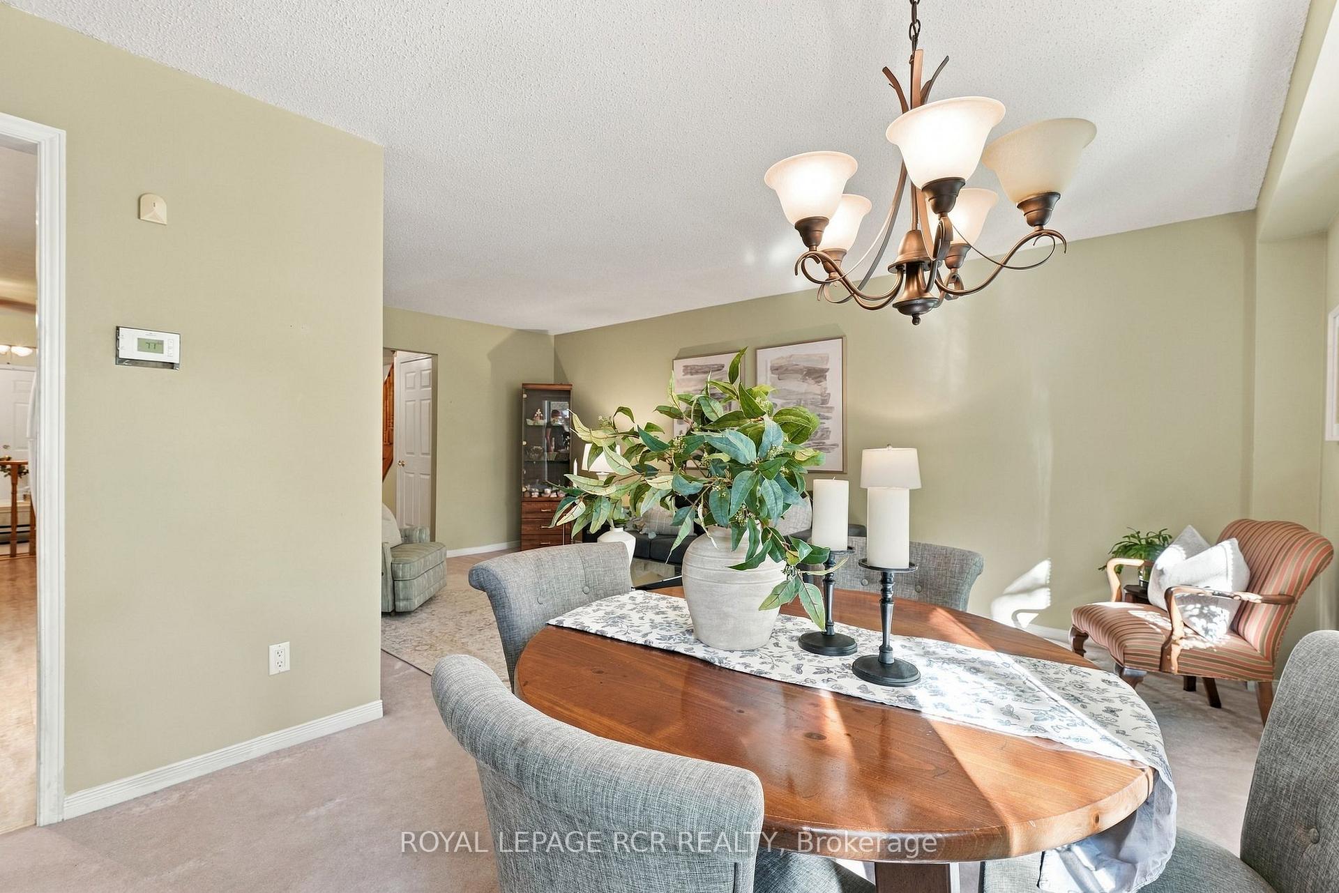 Photo 6 of 707 Caradonna Crescent, Newmarket, Armitage — HOMEH