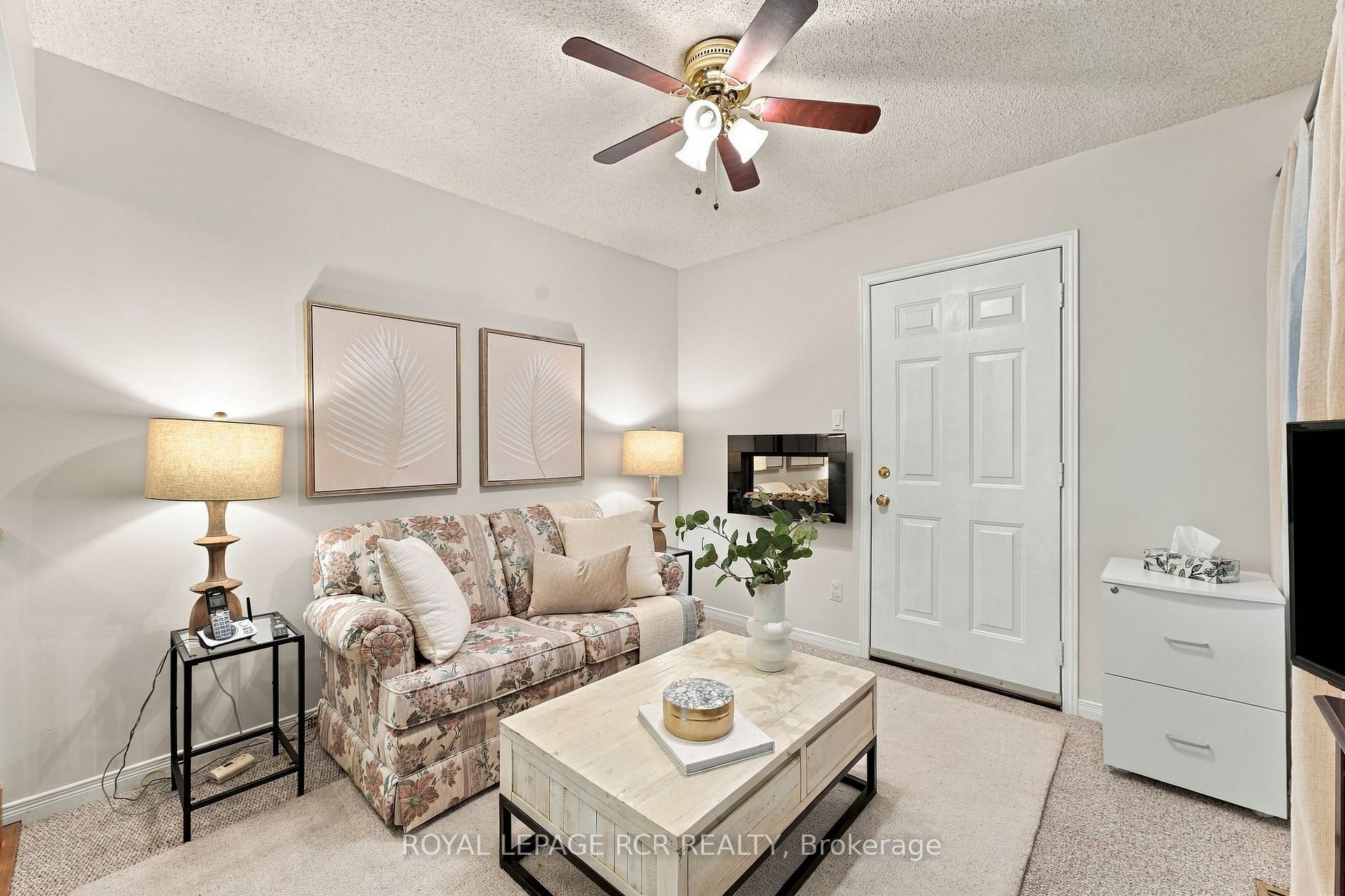Photo 8 of 707 Caradonna Crescent, Newmarket, Armitage — HOMEH