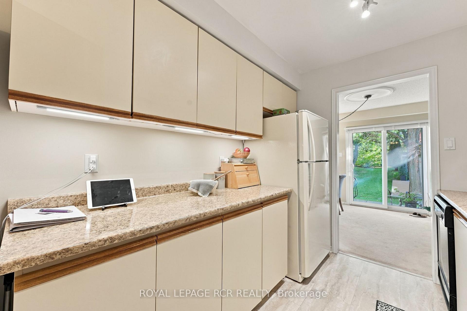 Photo 11 of 707 Caradonna Crescent, Newmarket, Armitage — HOMEH