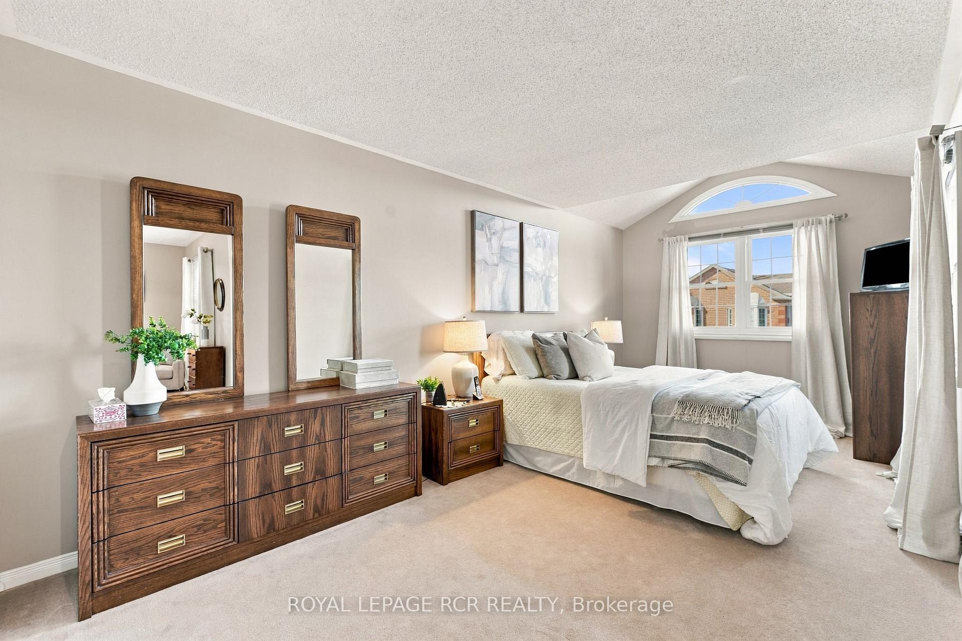 Photo 17 of 707 Caradonna Crescent, Newmarket, Armitage — HOMEH