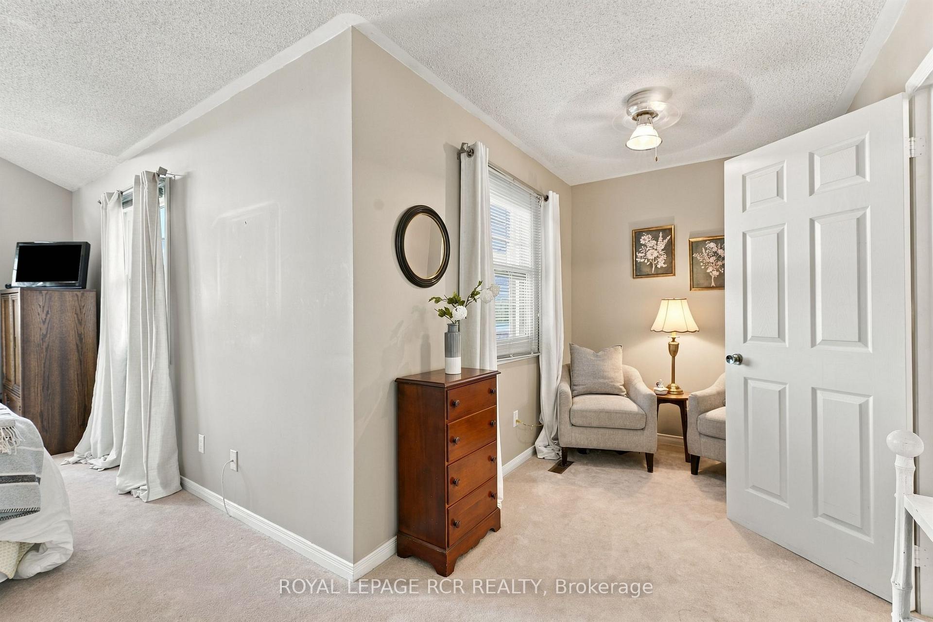 Photo 18 of 707 Caradonna Crescent, Newmarket, Armitage — HOMEH