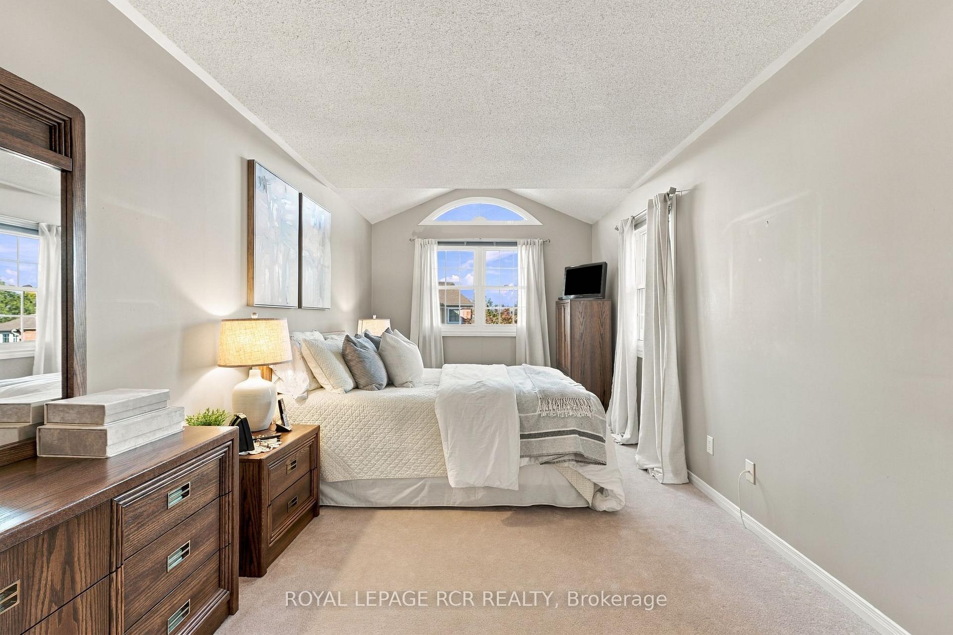 Photo 19 of 707 Caradonna Crescent, Newmarket, Armitage — HOMEH