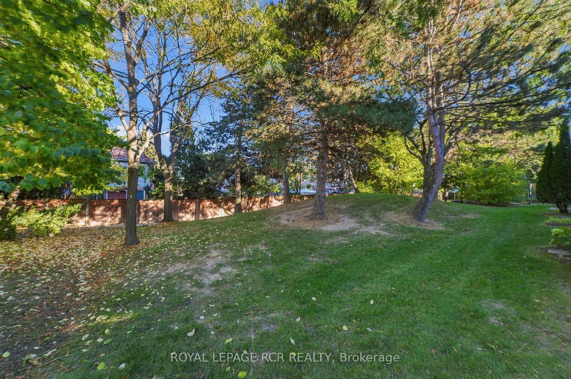 Photo 33 of 707 Caradonna Crescent, Newmarket, Armitage — HOMEH