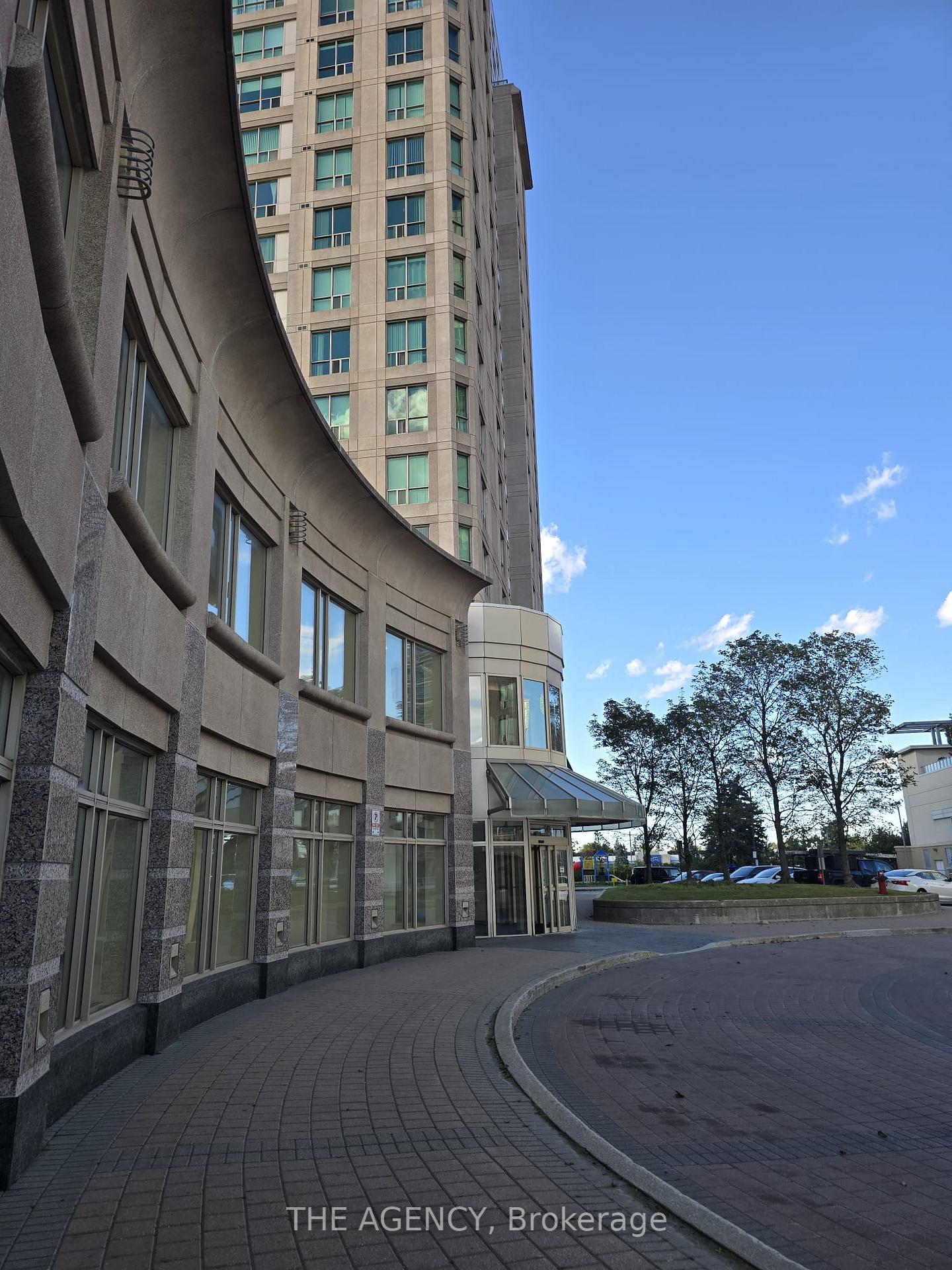 Photo of Unit 903, 18 Lee Centre Drive