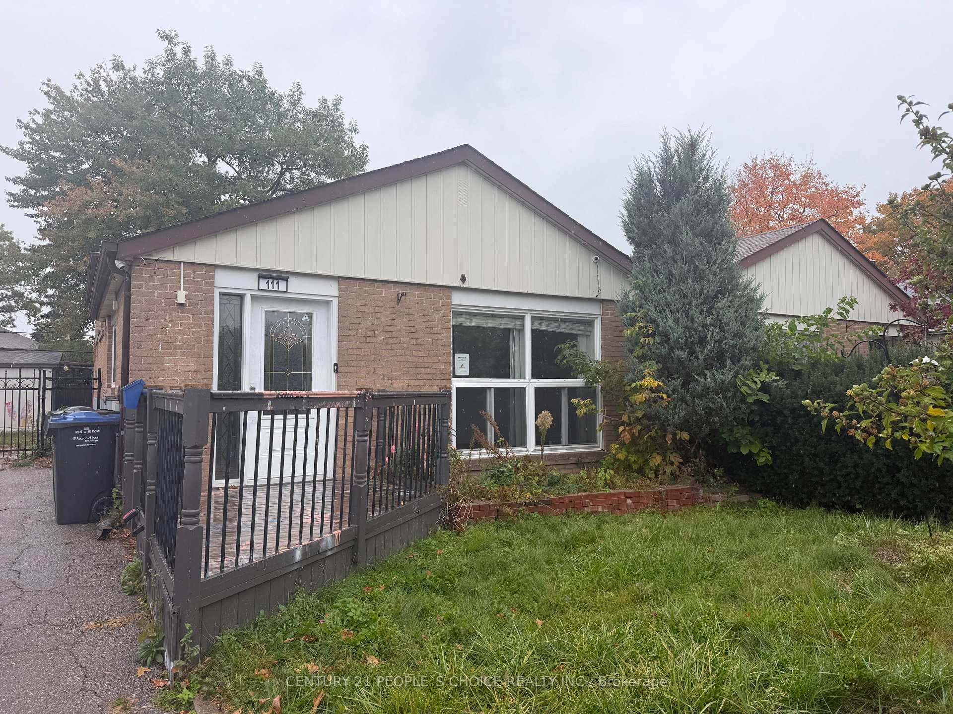 Photo of 111 Aloma Crescent