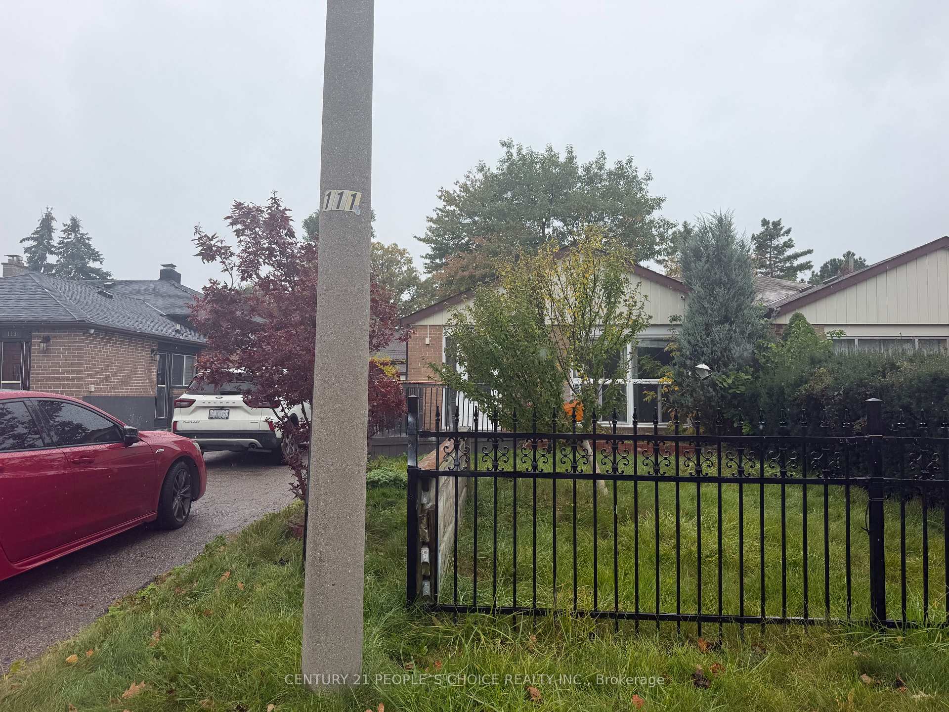 Photo 2 of 111 Aloma Crescent, Brampton, Avondale — HOMEH