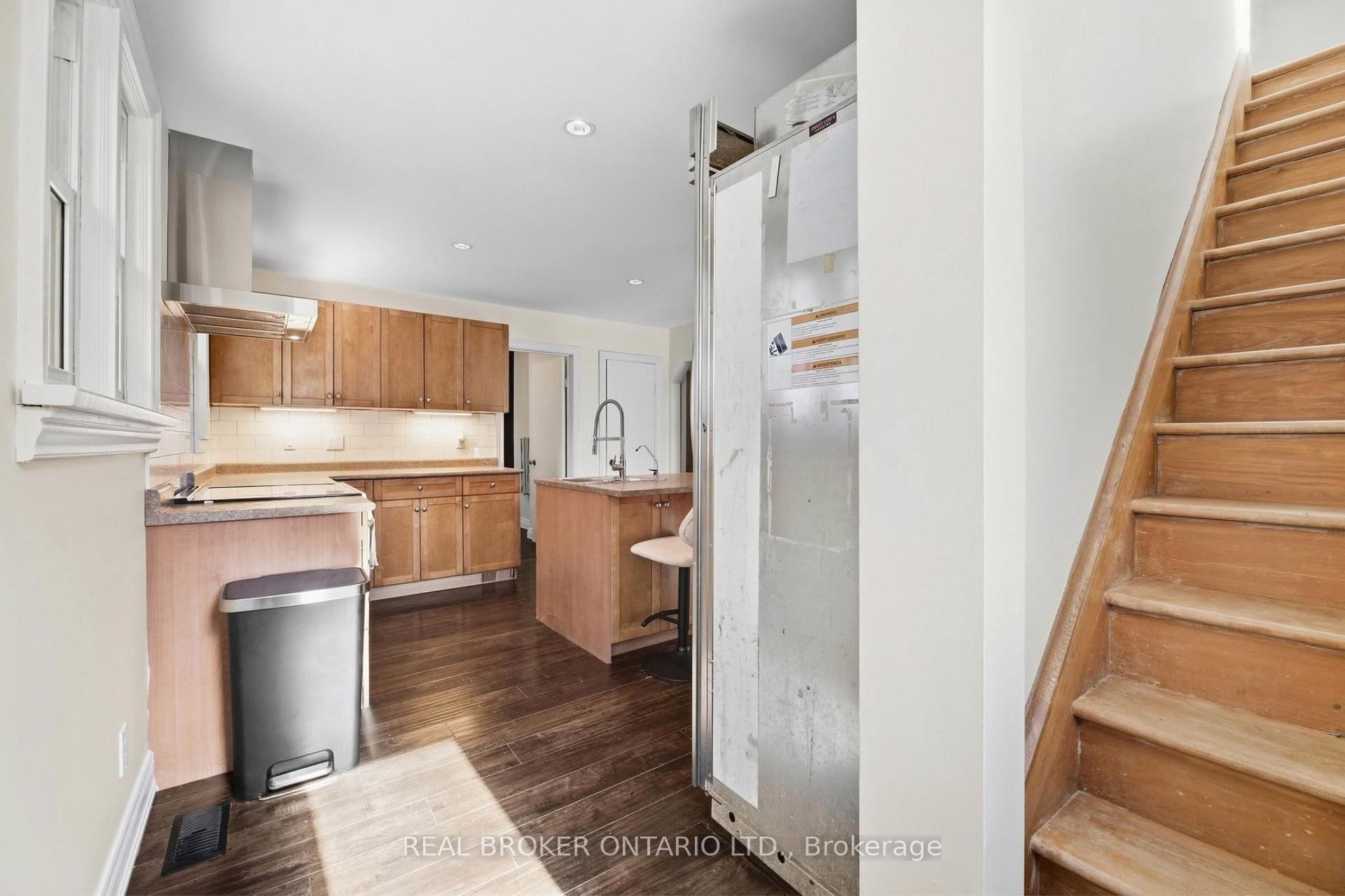 Photo 13 of 363 Lawrence Avenue, Kitchener, Cherry Hill — HOMEH