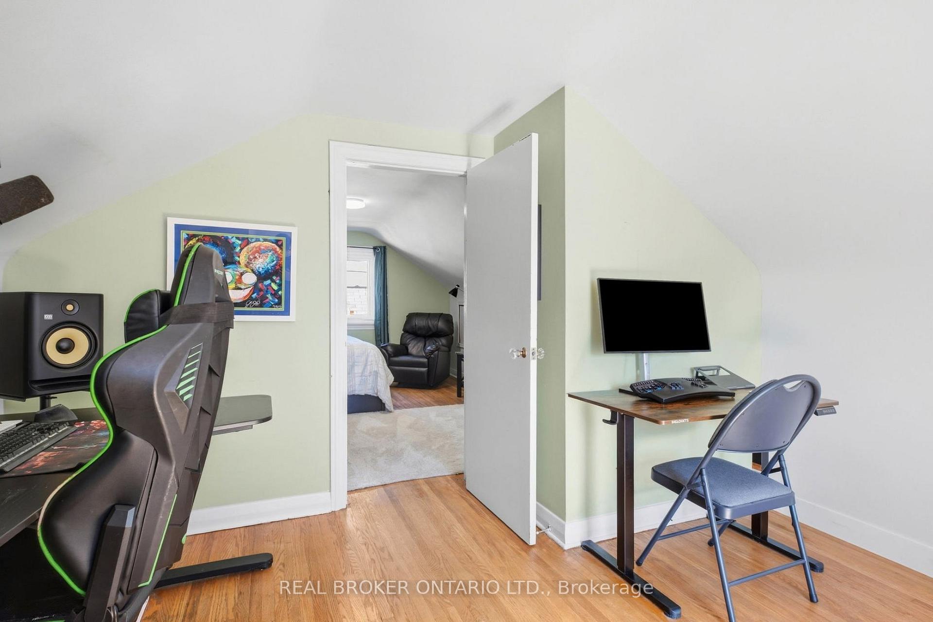 Photo 15 of 363 Lawrence Avenue, Kitchener, Cherry Hill — HOMEH