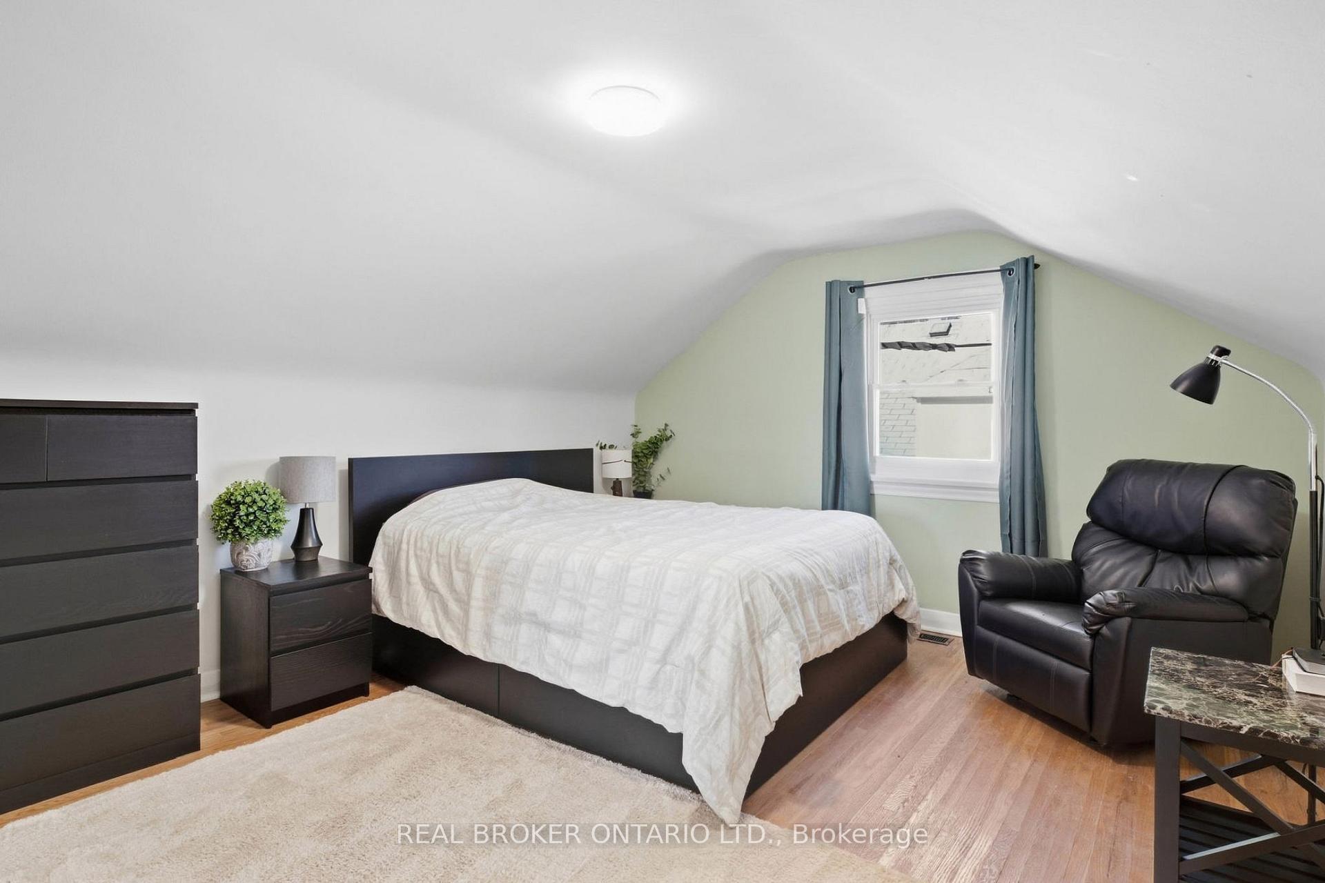 Photo 16 of 363 Lawrence Avenue, Kitchener, Cherry Hill — HOMEH