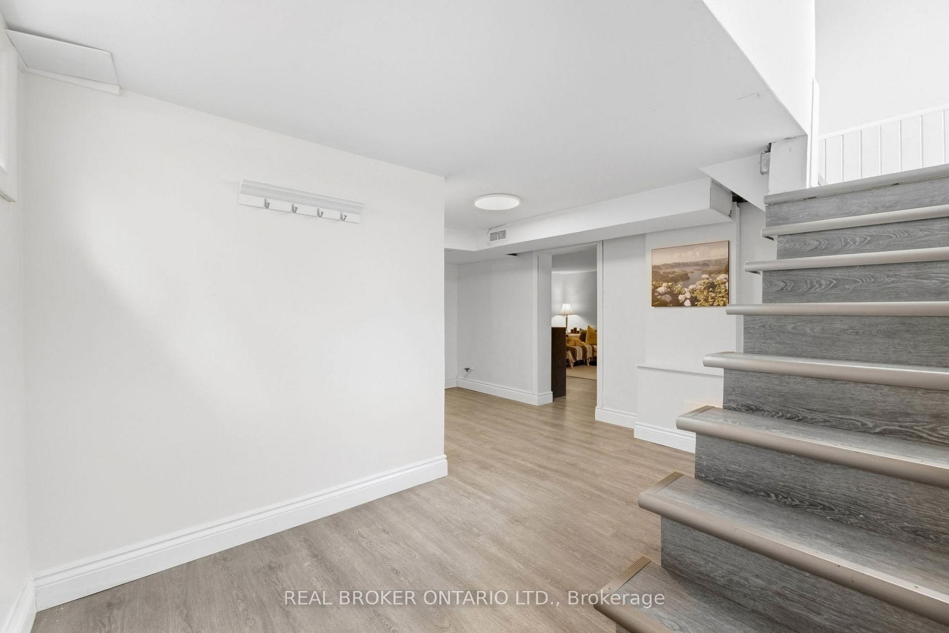 Photo 22 of 363 Lawrence Avenue, Kitchener, Cherry Hill — HOMEH