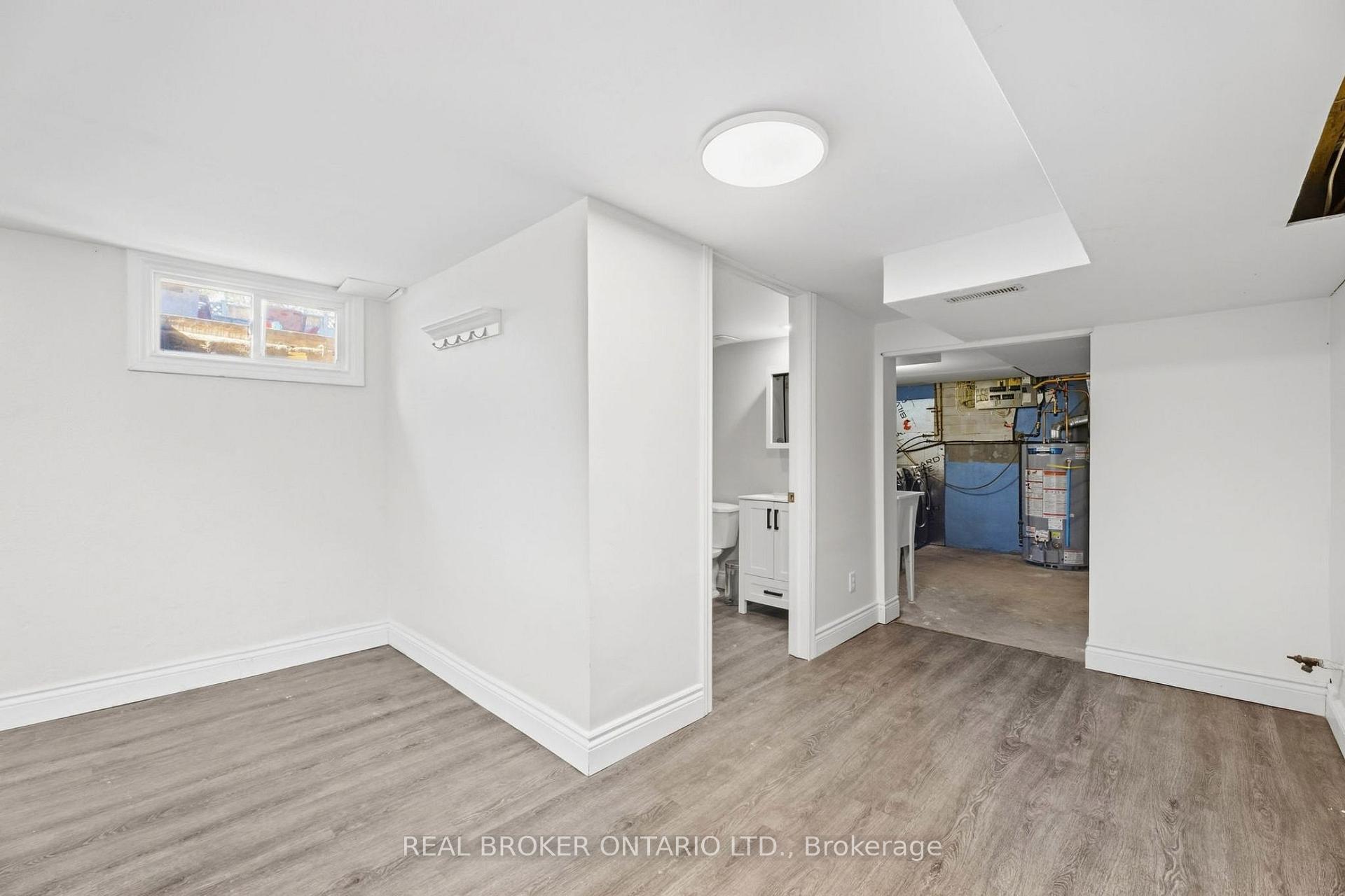 Photo 23 of 363 Lawrence Avenue, Kitchener, Cherry Hill — HOMEH