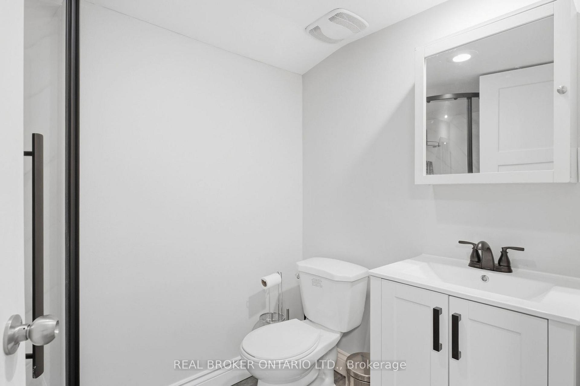 Photo 25 of 363 Lawrence Avenue, Kitchener, Cherry Hill — HOMEH