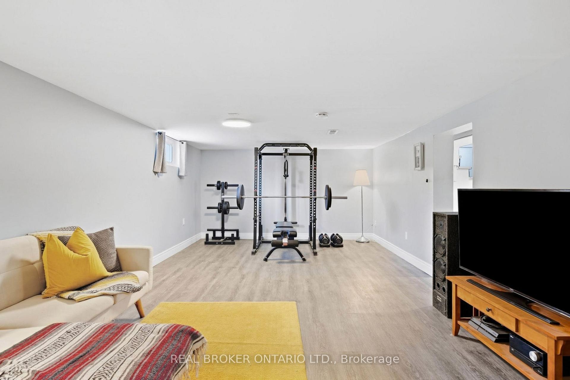 Photo 27 of 363 Lawrence Avenue, Kitchener, Cherry Hill — HOMEH