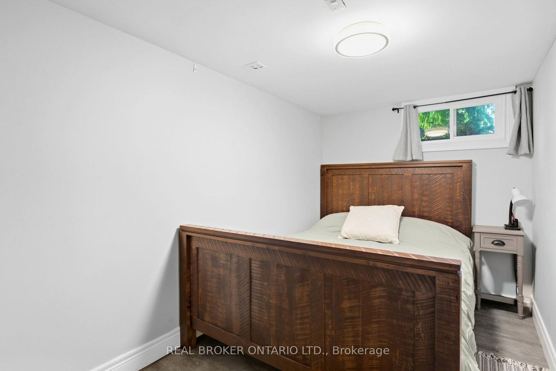 Photo 28 of 363 Lawrence Avenue, Kitchener, Cherry Hill — HOMEH