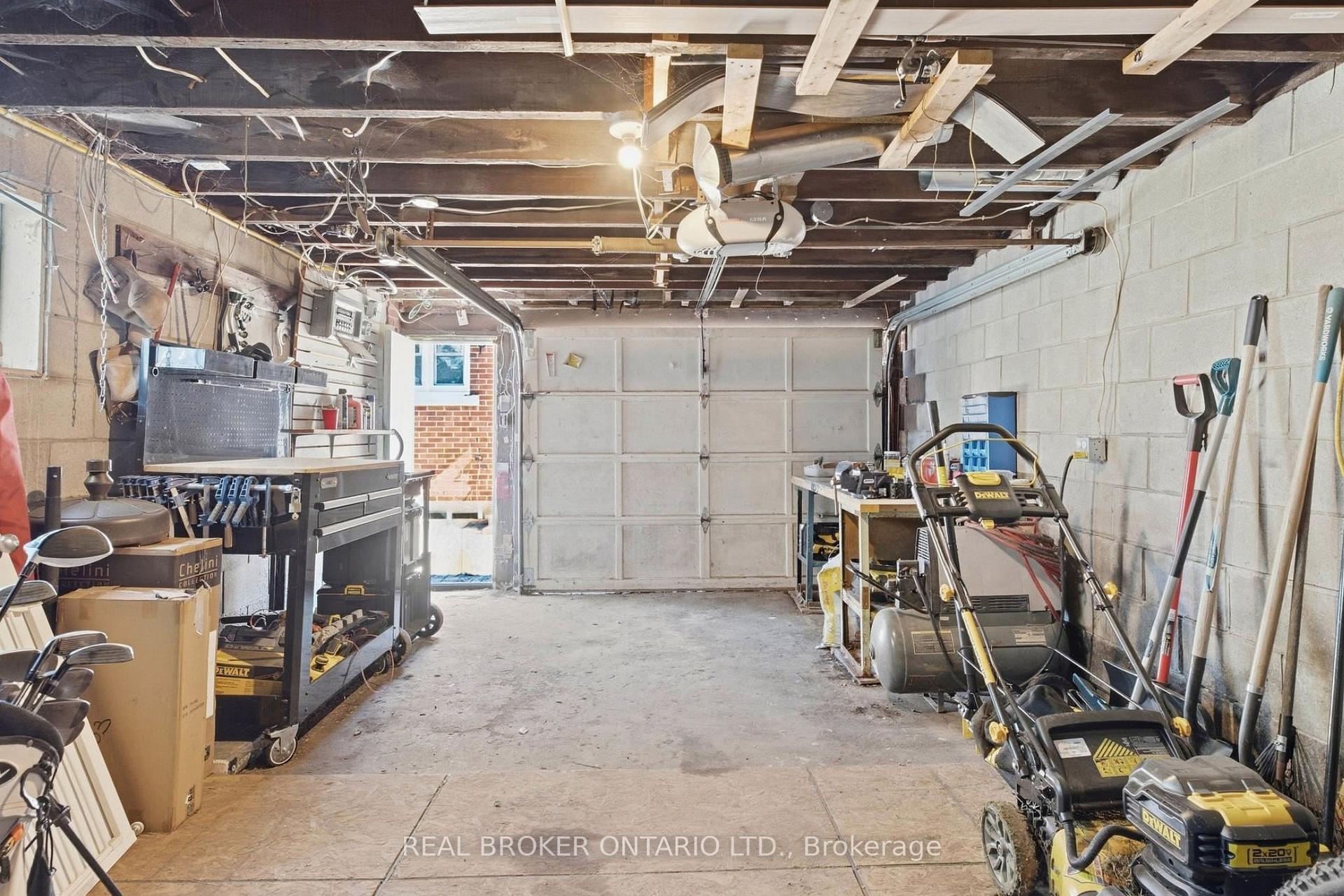Photo 32 of 363 Lawrence Avenue, Kitchener, Cherry Hill — HOMEH