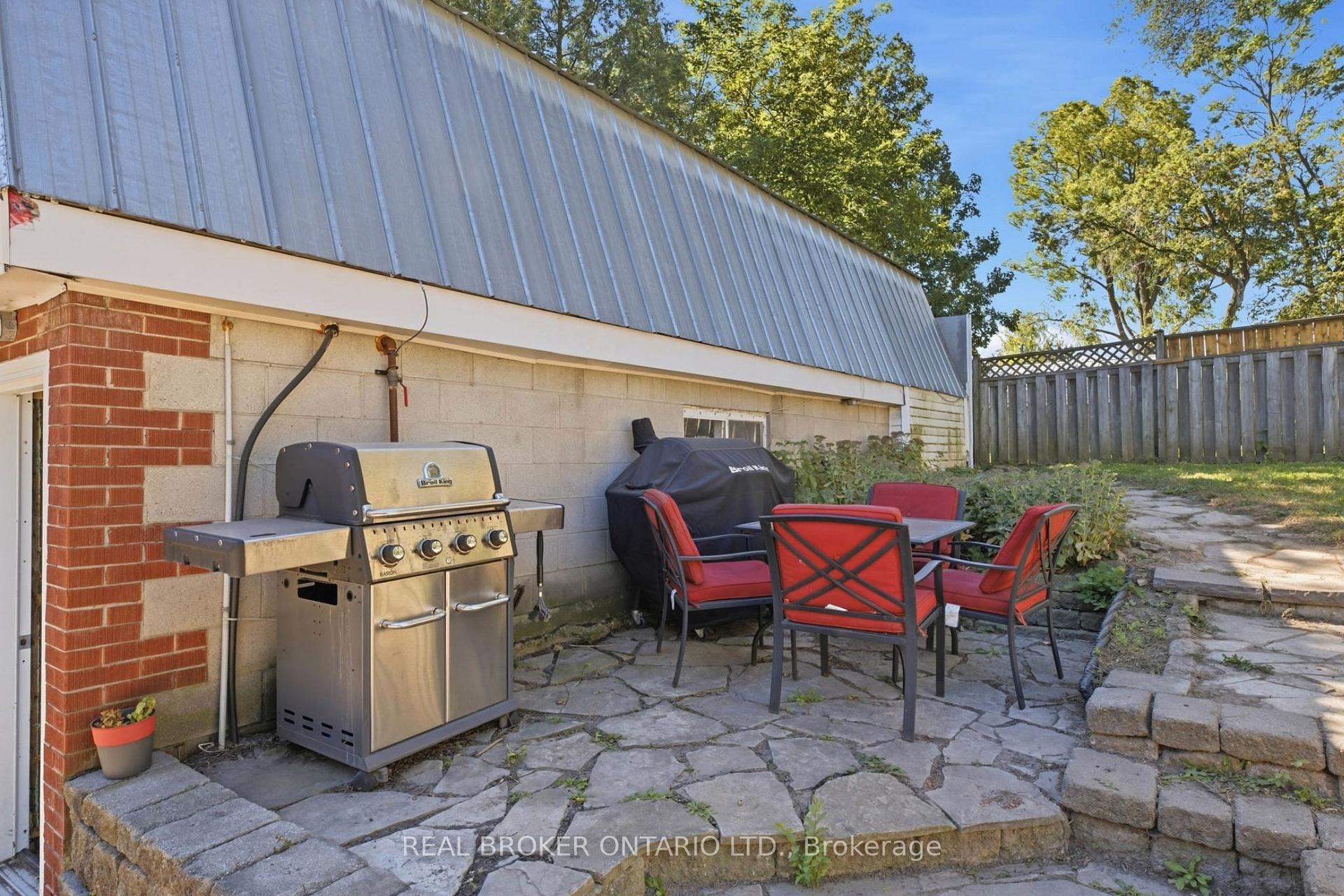 Photo 39 of 363 Lawrence Avenue, Kitchener, Cherry Hill — HOMEH