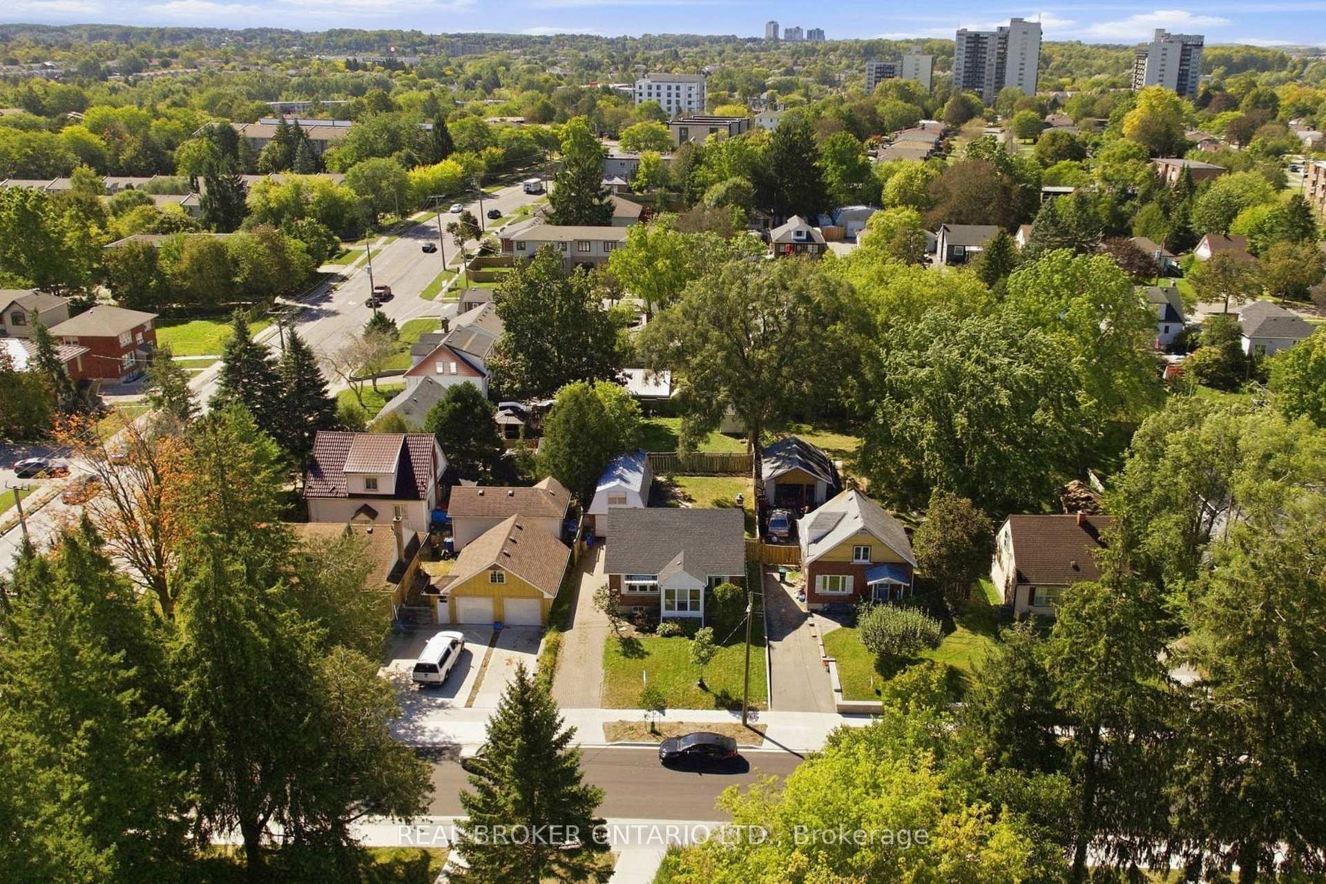 Photo 44 of 363 Lawrence Avenue, Kitchener, Cherry Hill — HOMEH