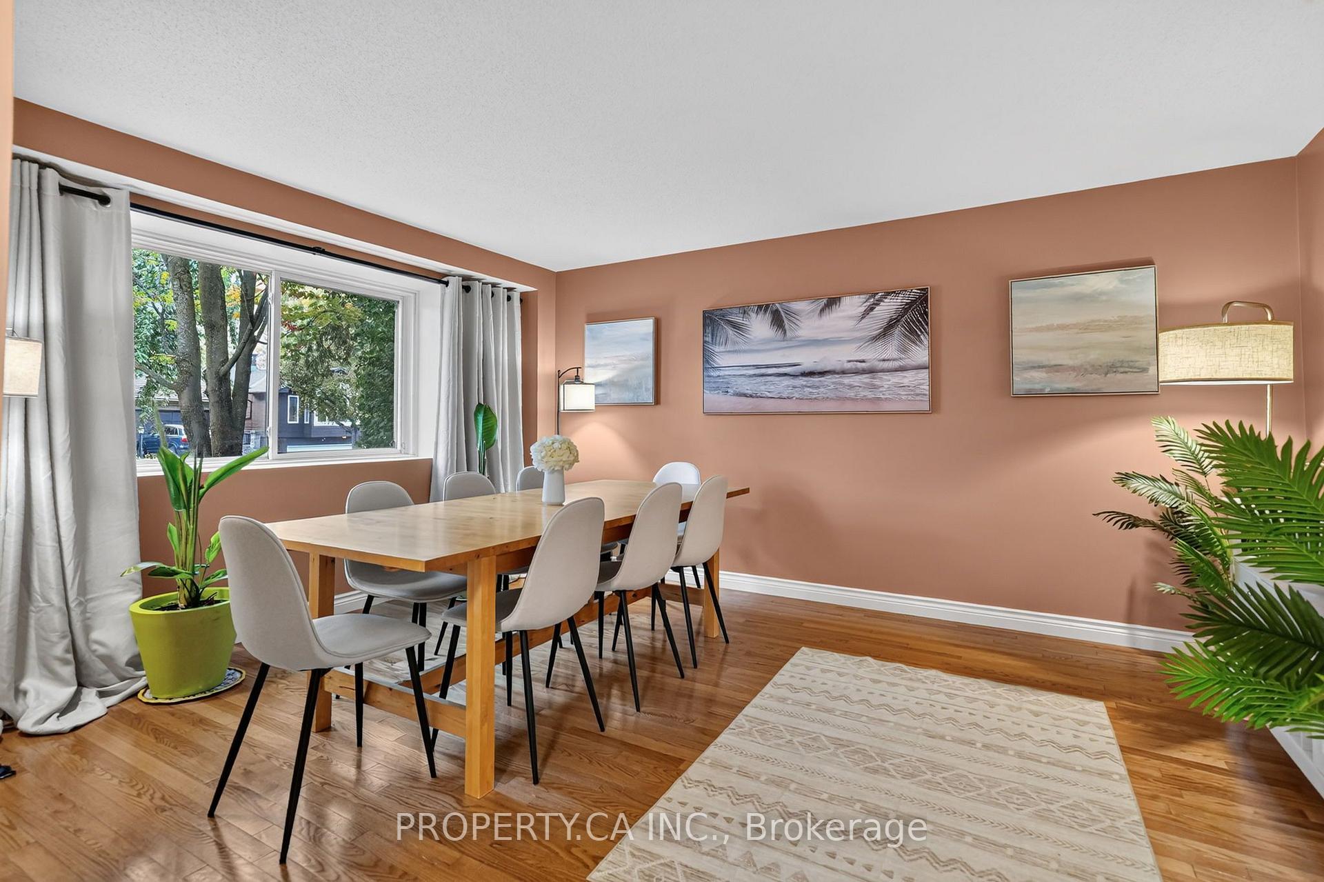 Photo 8 of 22 Northview Road, Ottawa, City View/Skyline/Fisher Heights/Parkwood Hills — HOMEH