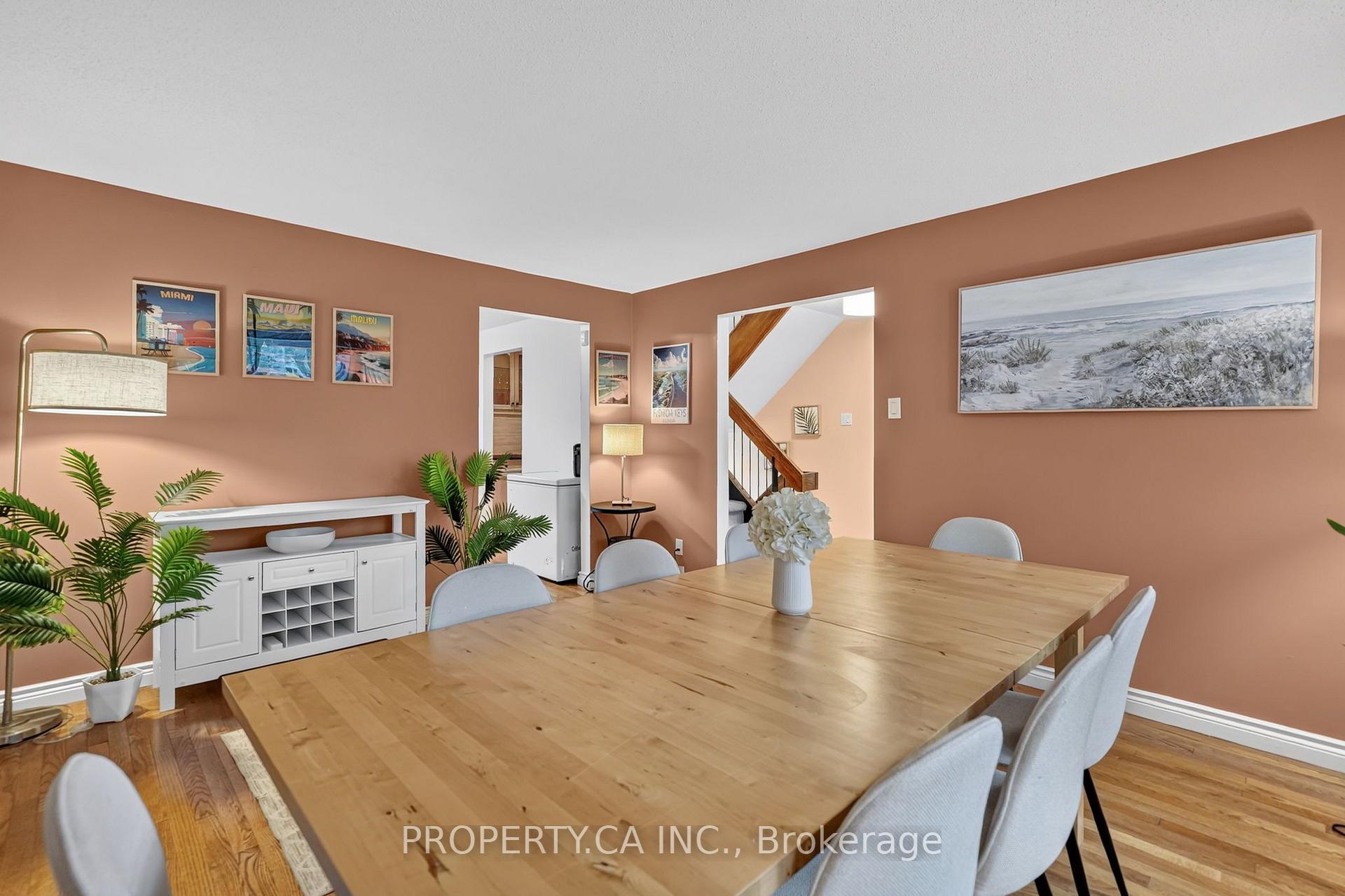 Photo 10 of 22 Northview Road, Ottawa, City View/Skyline/Fisher Heights/Parkwood Hills — HOMEH