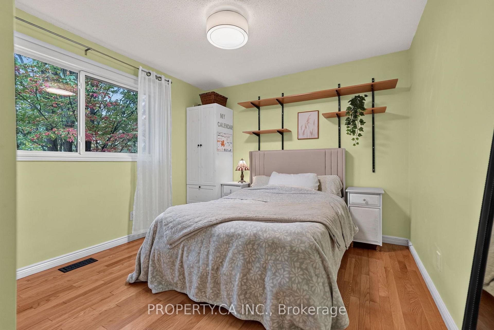 Photo 25 of 22 Northview Road, Ottawa, City View/Skyline/Fisher Heights/Parkwood Hills — HOMEH