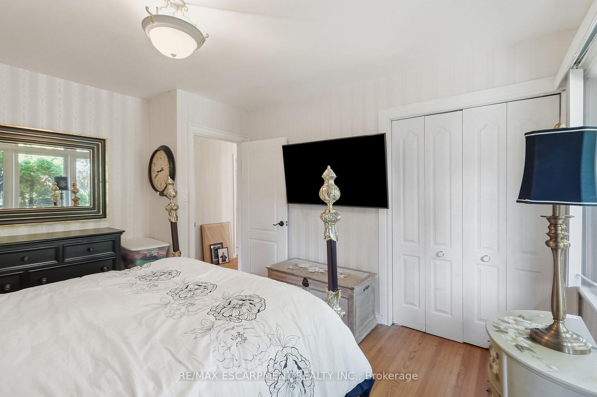 Photo 27 of 904 Montgomery Drive, Hamilton, Ancaster — HOMEH