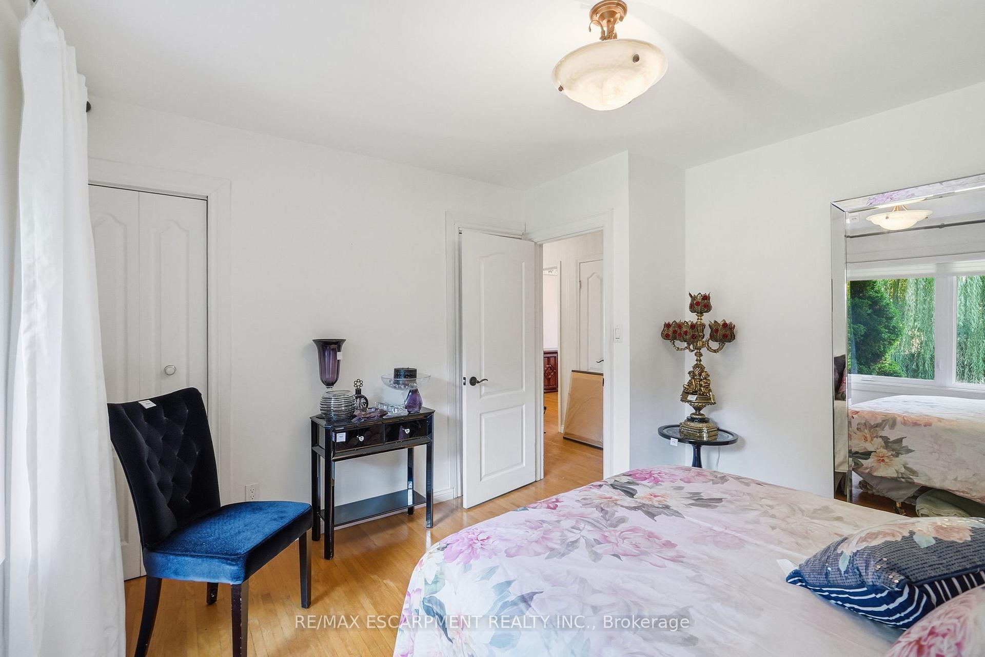 Photo 29 of 904 Montgomery Drive, Hamilton, Ancaster — HOMEH