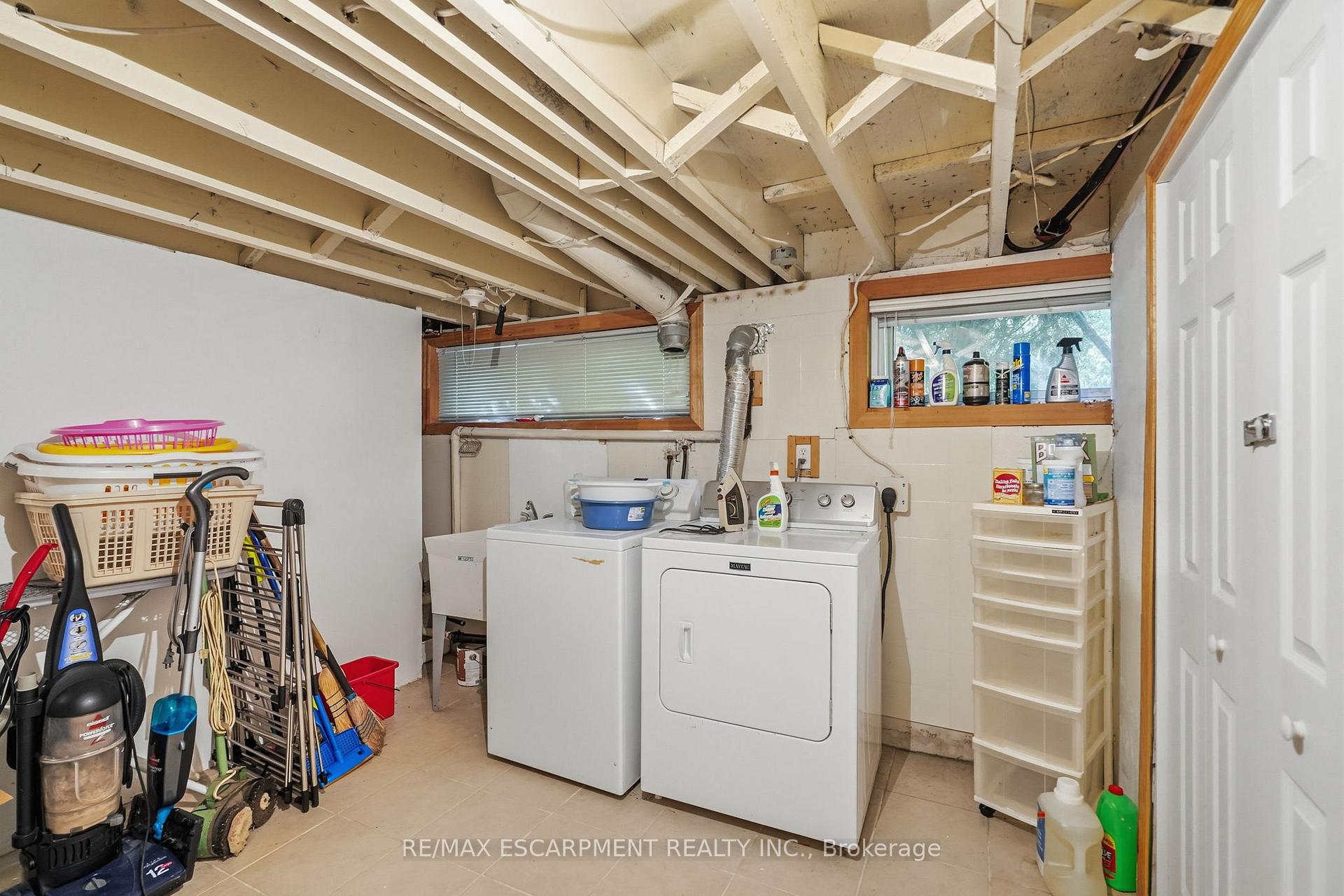 Photo 38 of 904 Montgomery Drive, Hamilton, Ancaster — HOMEH