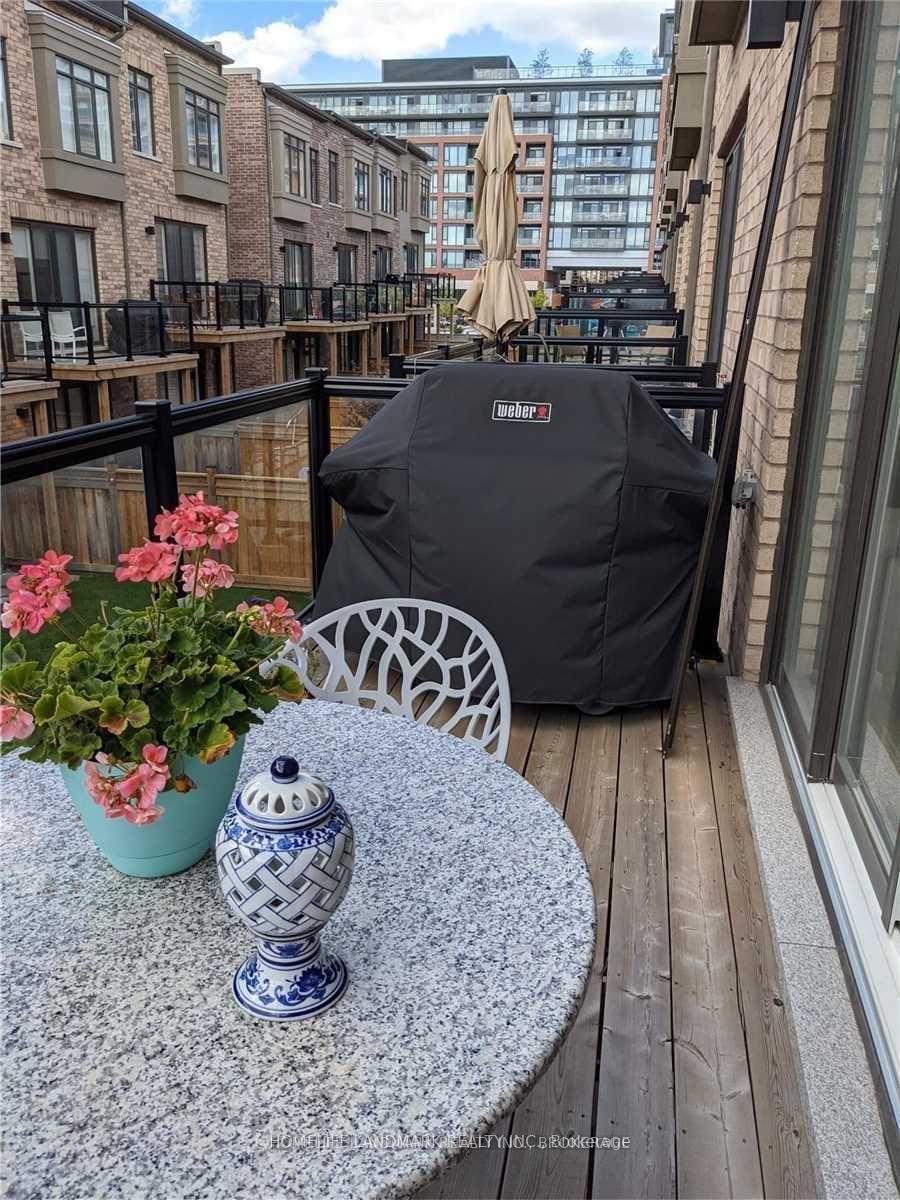 Photo 9 of 10 Glenngarry Crescent, Vaughan, Rural Vaughan — HOMEH