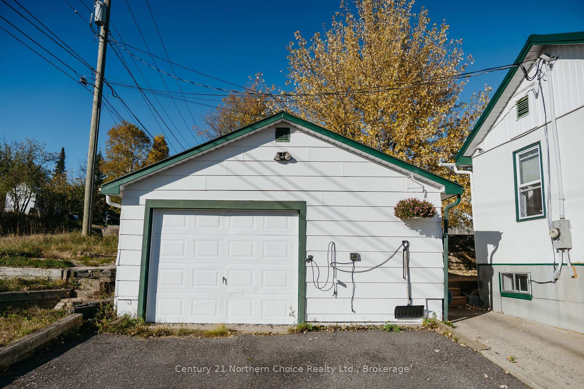 Photo 5 of 100 Regina Avenue, Kenora, Ride Out — HOMEH