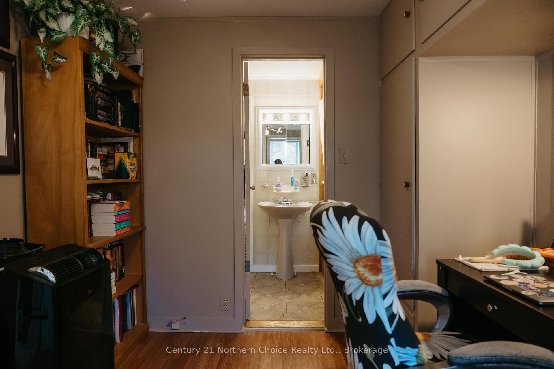 Photo 19 of 100 Regina Avenue, Kenora, Ride Out — HOMEH