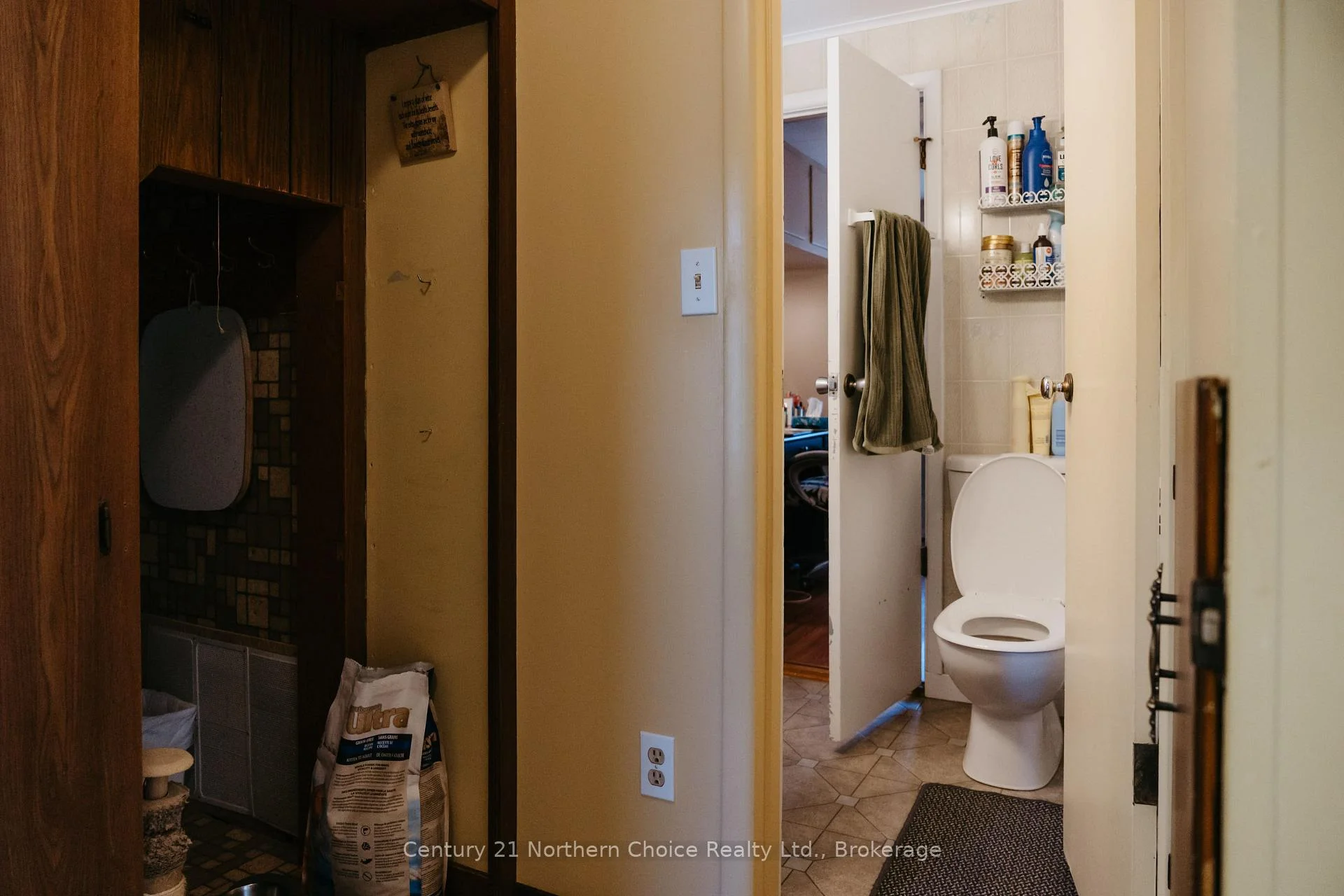 Photo 20 of 100 Regina Avenue, Kenora, Ride Out — HOMEH