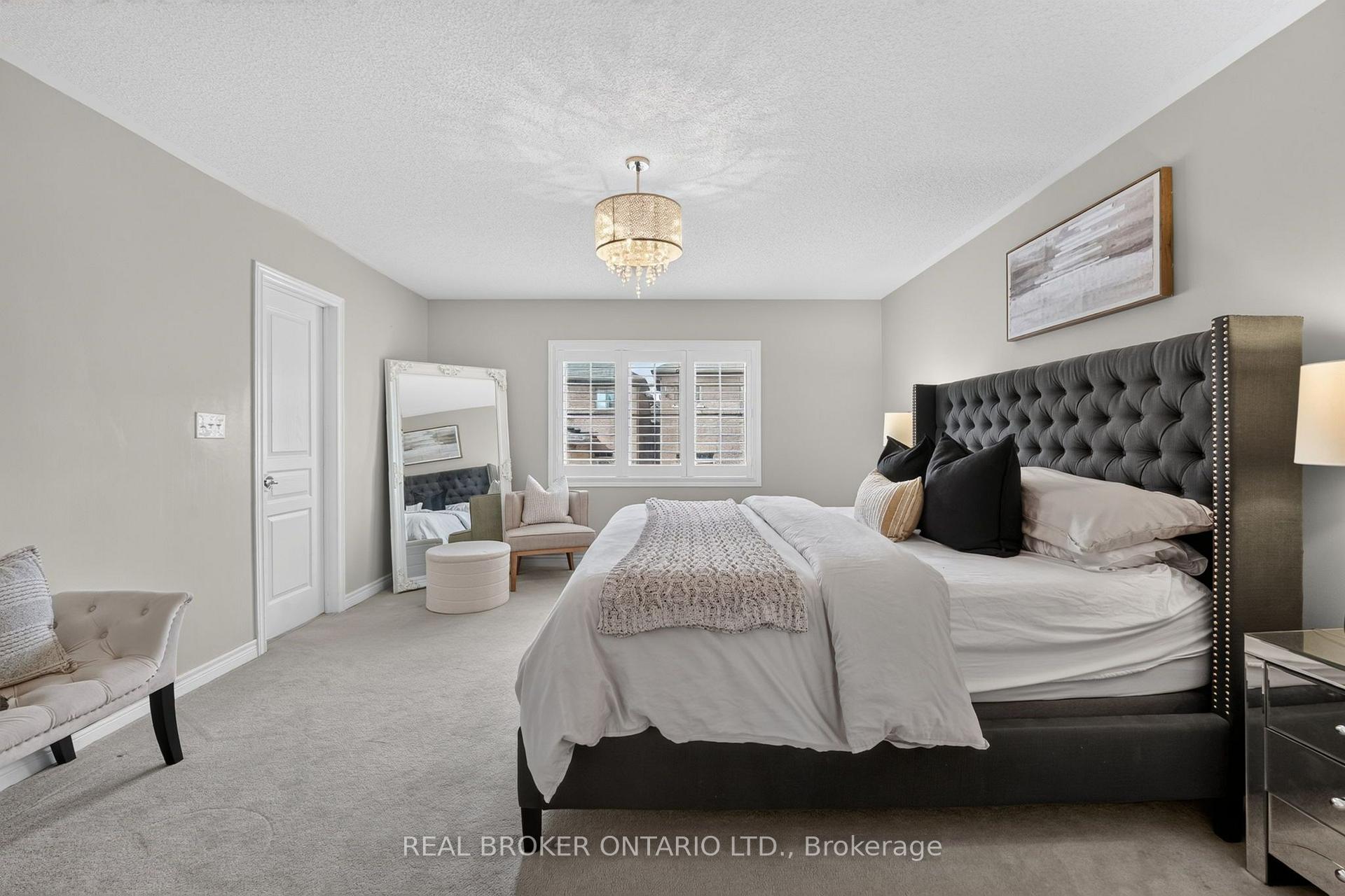 Photo 4 of 3231 Stoney Crescent, Mississauga, Churchill Meadows — HOMEH