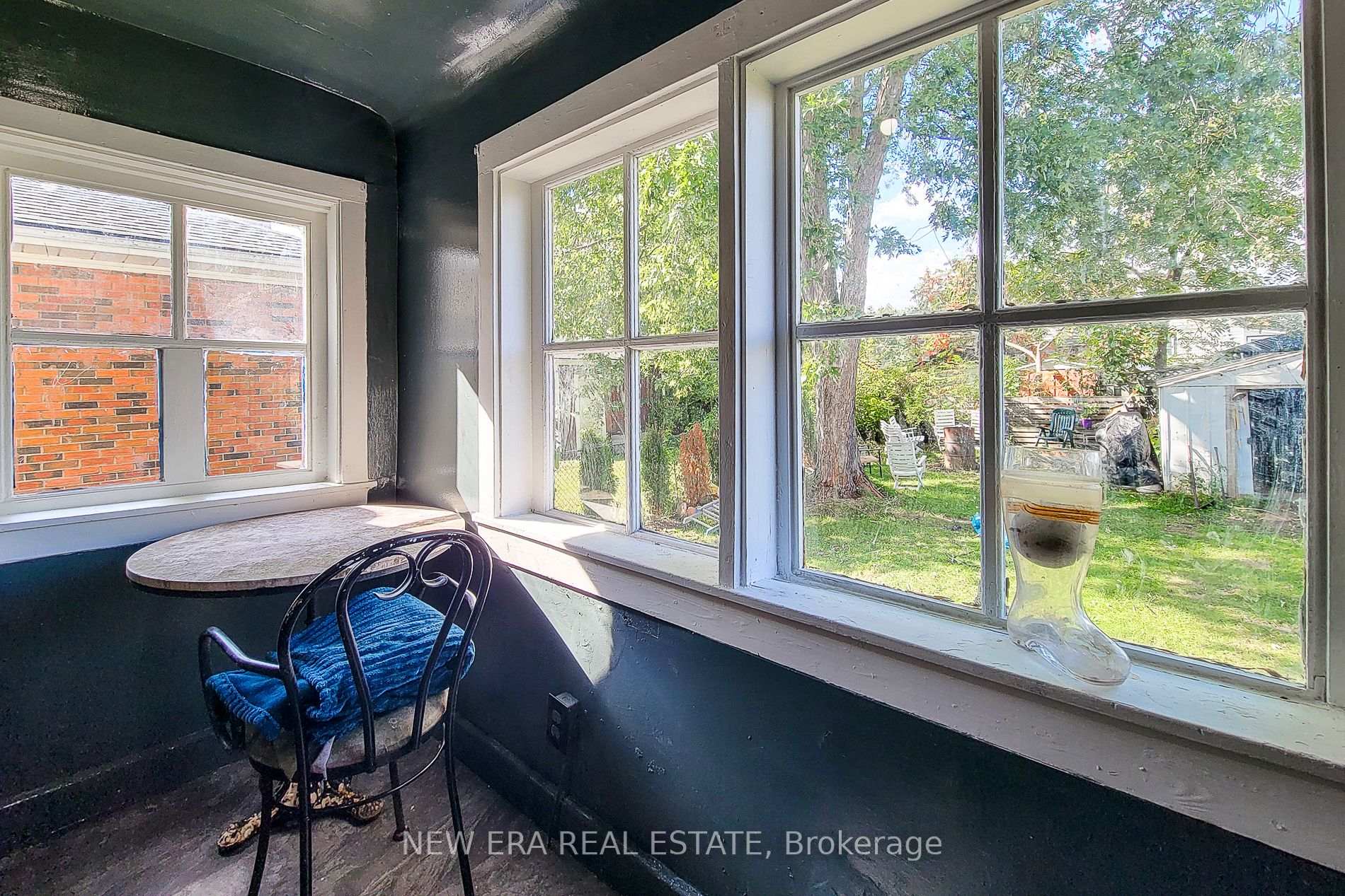 Photo 29 of 38 Clifford Avenue, Welland, Broadway — HOMEH